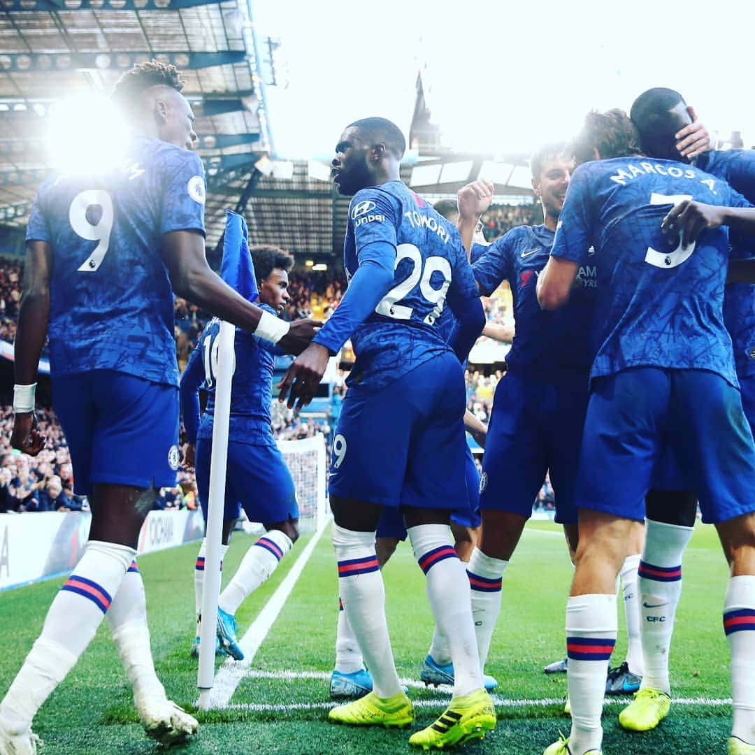 プレミアリーグさんのインスタグラム写真 - (プレミアリーグInstagram)「Things are looking bright for Chelsea...」10月20日 1時09分 - premierleague