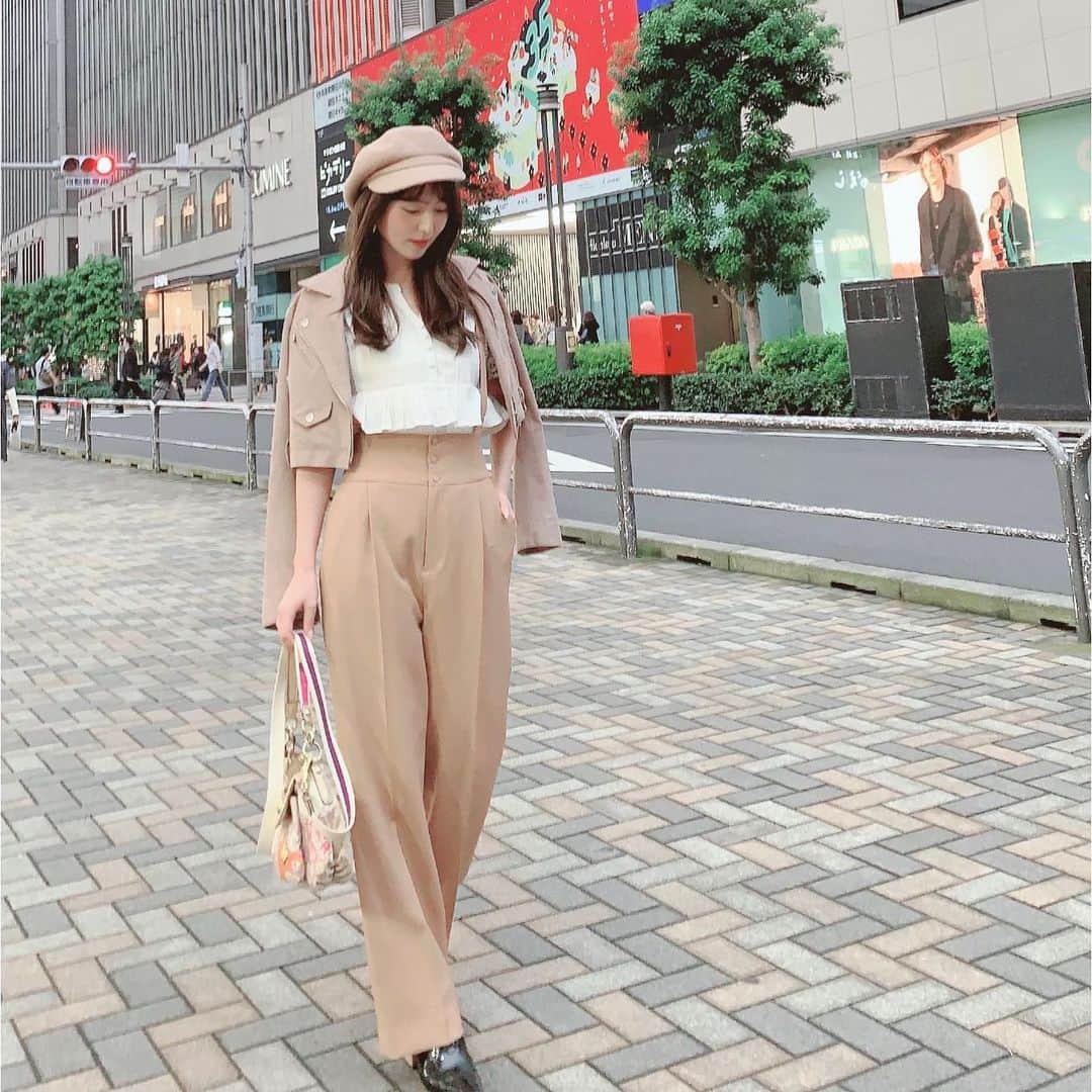 堀尾実咲のインスタグラム：「#cordinate #fashion #portrait💋💋💋 #outer → @darich_official  #tops → @drwcys_official  #bottoms → @drwcys_official  #shoes → @searoomlynn_official  #darich #drwcys #searoomlynn」