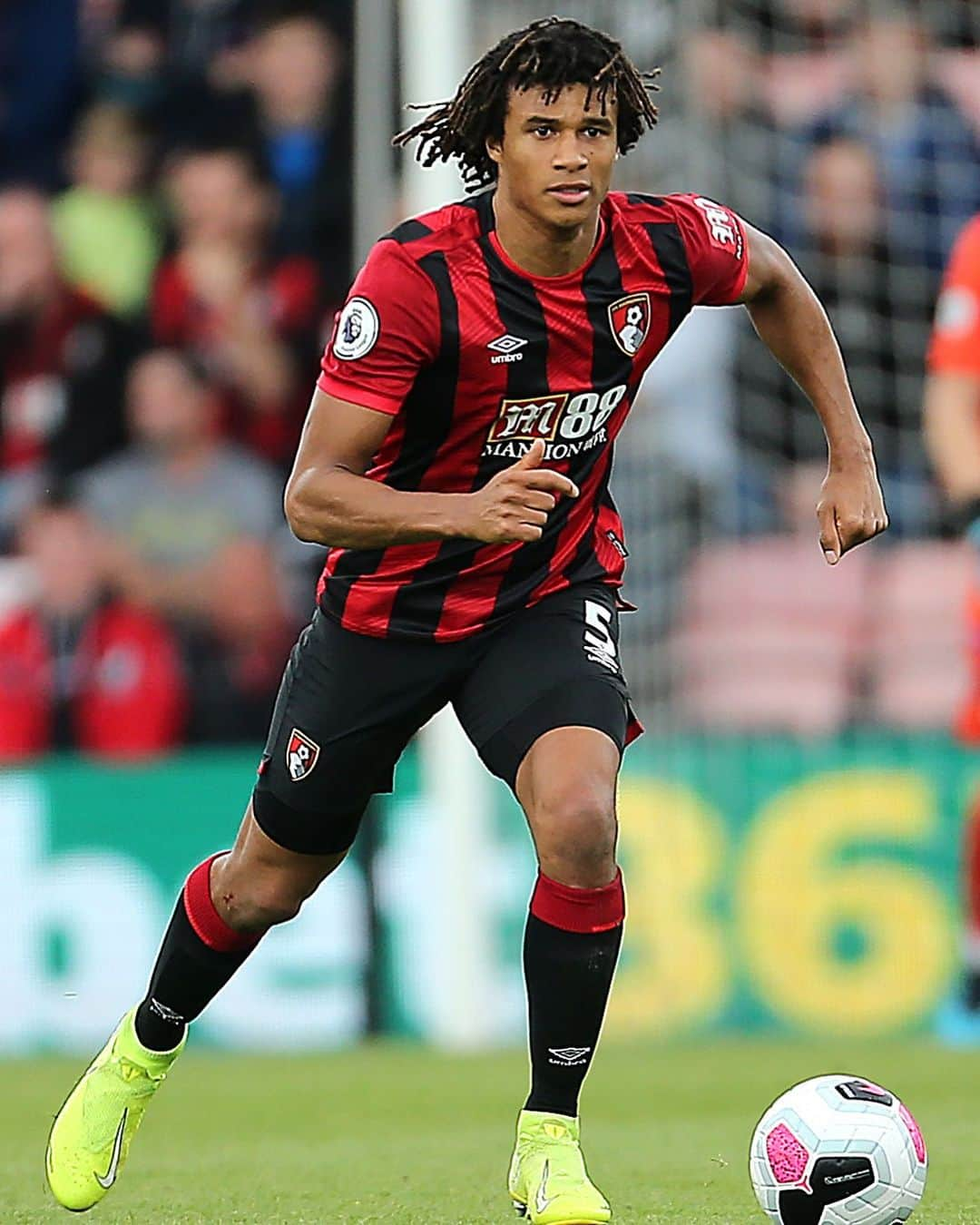 ナタン・アケさんのインスタグラム写真 - (ナタン・アケInstagram)「Take the Clean sheet, have to work hard for the 3 points next week!」10月20日 2時48分 - nathanake