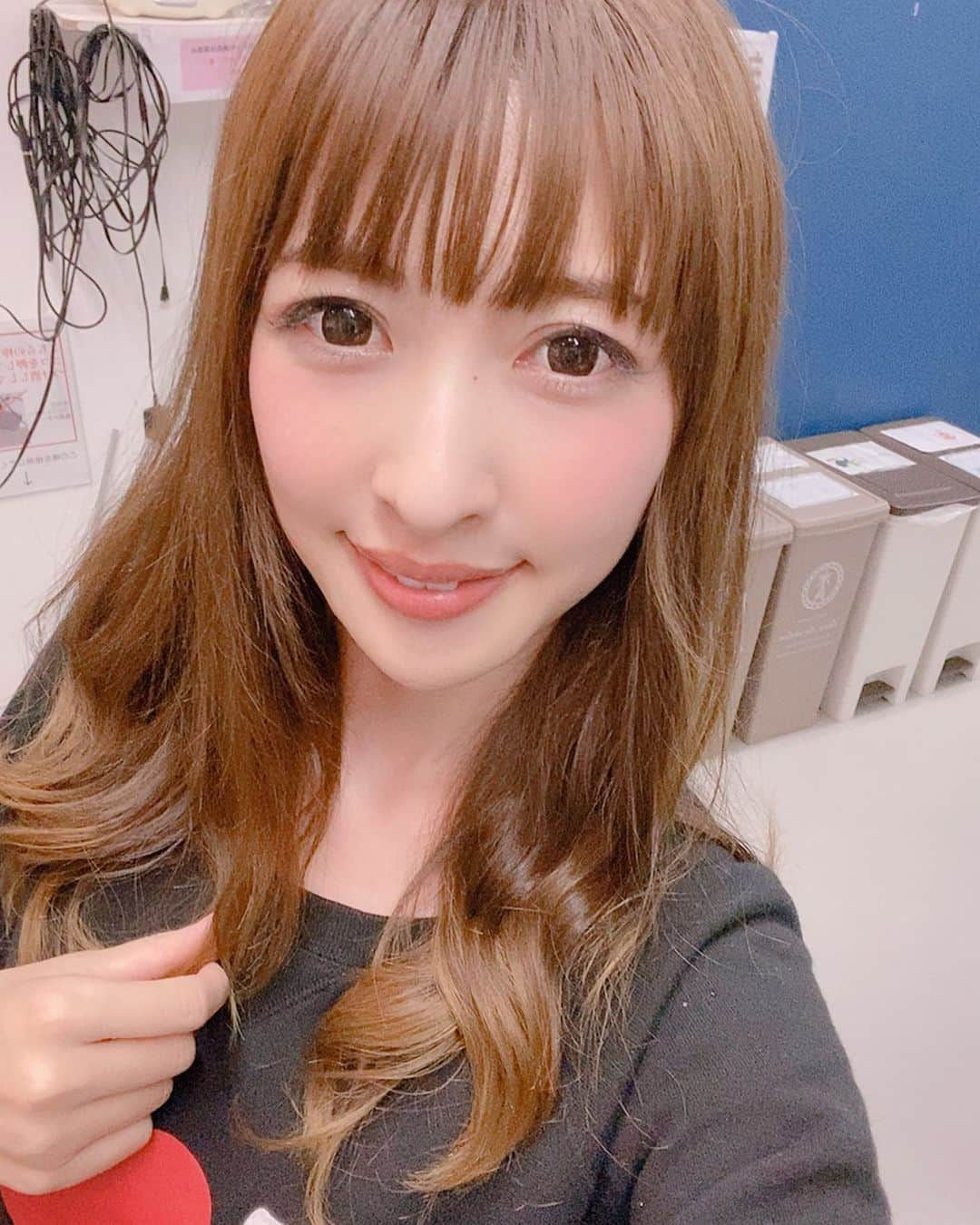 雨宮奈生さんのインスタグラム写真 - (雨宮奈生Instagram)「今日は仕事場まで10年間着ているスエットワンピで行ってしまいました  #雨宮奈生 . . . #敢えて見せないスタイル #グラビアアイドル #フォローしてね #私服 #LDS #グラドル自画撮り部  #ootd #portrait #model #gravure #idol #japanesegirl #shooting」11月17日 22時50分 - naoamamiya