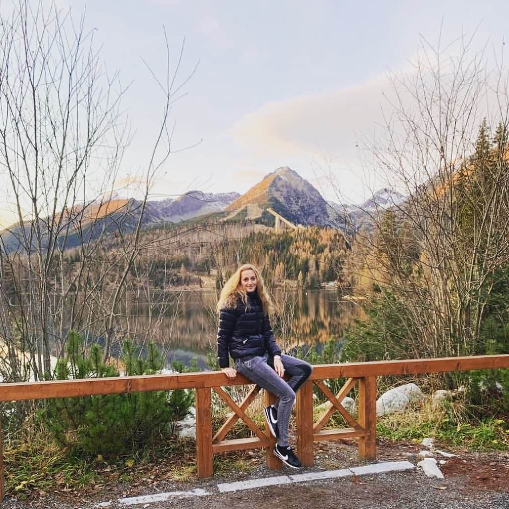PetraKvitovaさんのインスタグラム写真 - (PetraKvitovaInstagram)「Feeling refreshed after a week at the beautiful @kempinski_hightatras 🏔  After flying all year I didn't feel like getting on another plane, so being surrounded by nature in the High Tatras is my new favourite way to start the off-season ❤️」11月17日 22時53分 - petra.kvitova