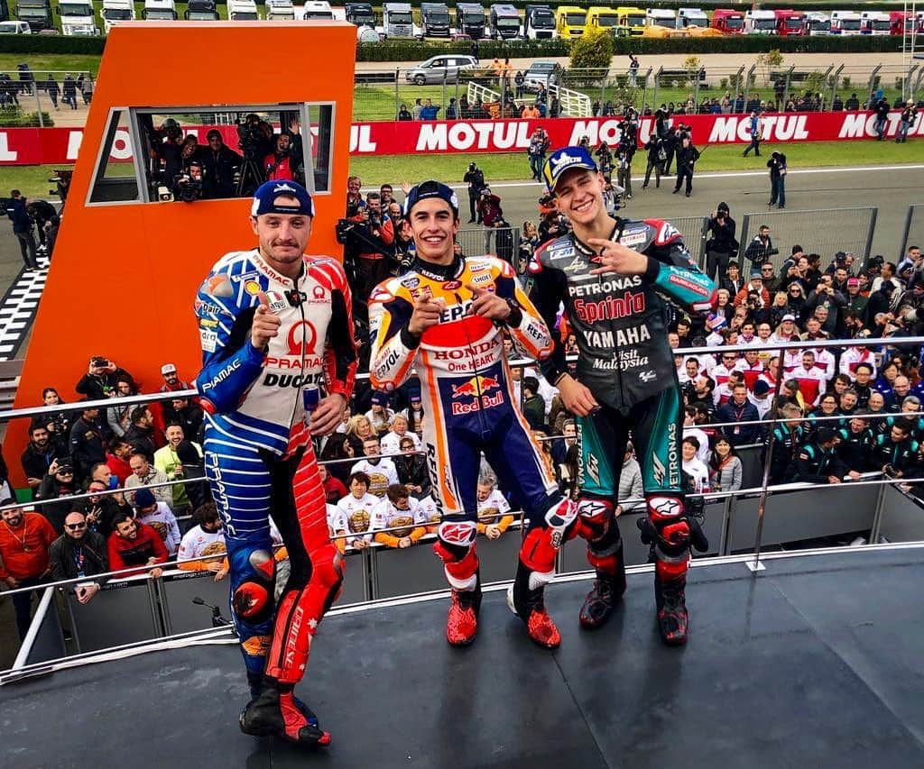 MotoGPさんのインスタグラム写真 - (MotoGPInstagram)「Your #ValenciaGP podium 🏁 // The last one of a stunning 2019 season! #MotoGP #Motorcycle #Racing #Motorsport #MM93 #FQ20 #JM43」11月17日 23時12分 - motogp