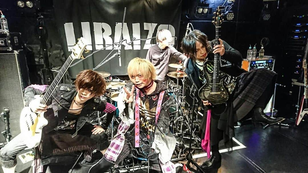 冬摩のインスタグラム：「LIRAIZO Happybirthday!!! 5th」