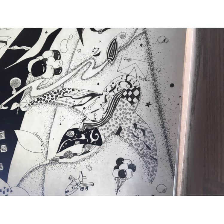 たこやきレインボー公式さんのインスタグラム写真 - (たこやきレインボー公式Instagram)「💙 そういえばいつの日か載せるって言ってた中学生時代のボールペン画作品の一部。 この後ボールペン画ハマってたなぁ〜 #たこやきレインボー #たこ虹 #春名真依 #まいまい #ボールペン画 #美術」11月17日 23時07分 - tacoyakirainbow0917