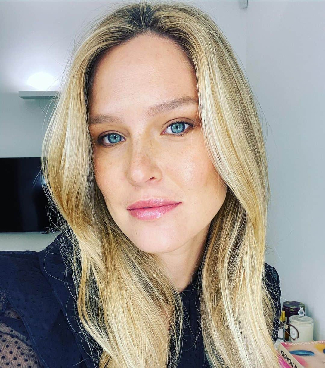 バー・ラファエリさんのインスタグラム写真 - (バー・ラファエリInstagram)「💋」11月17日 23時17分 - barrefaeli