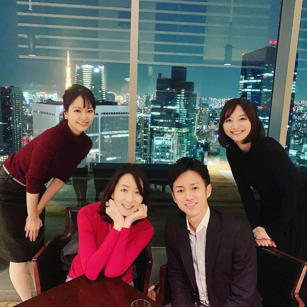 長野智子さんのインスタグラム写真 - (長野智子Instagram)「アナ飲み。 #サンデーステーション　#よう喋った　#久富慶子  #下村彩里 #板倉朋希」11月17日 23時44分 - naganotomoko