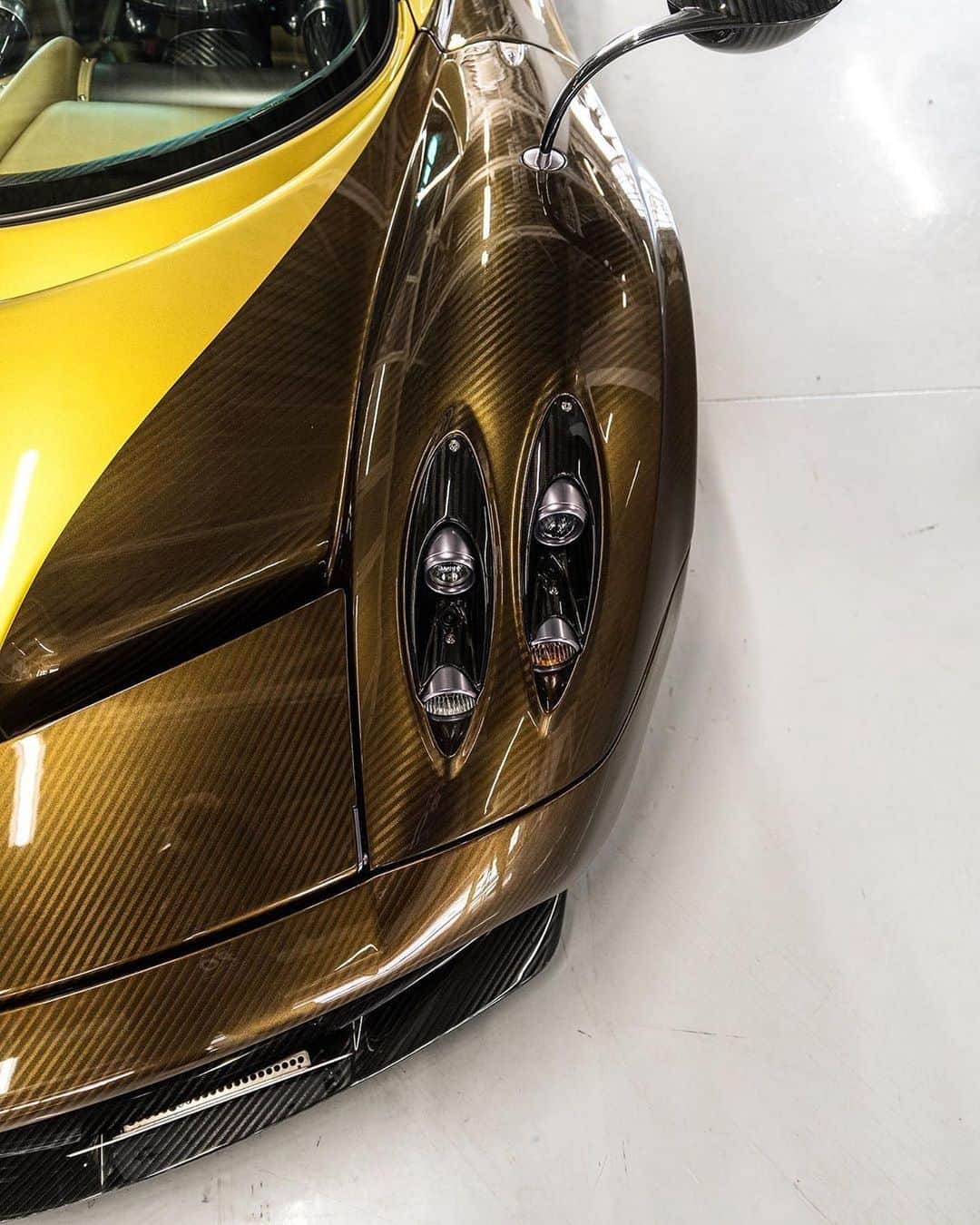 CarsWithoutLimitsさんのインスタグラム写真 - (CarsWithoutLimitsInstagram)「Very unique Pagani Huayra from Japan 🇯🇵 Photo @zachbrehl  #carswithoutlimits #pagani #huayra」11月17日 23時44分 - carswithoutlimits