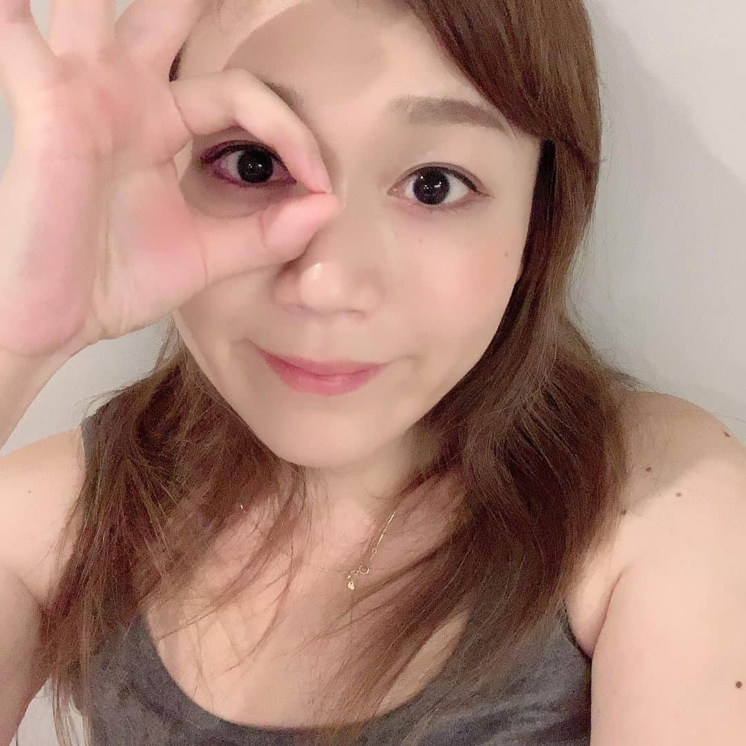 佐藤ただすけのインスタグラム：「今日が、34年間、生まれてきた身体で過ごす最後の日。  明日の午後には、私の身体は生まれ変わります。  男して生まれてしまったことで、得られた経験は無駄じゃなかったと思う。  悔しい経験もした。悲しい経験もした。 だからこそ、これだけ強くなれたんだと思う。  そして、沢山の人にも恵まれていることに感謝しています。 ♡タイまでついてきてくれた人。 ♡連絡をくれた人。 ♡手術に際して、沢山持たせてくれた人。 ♡タイに行く前にお祝いしてくれた人。  みなさん、ありがとうございます😊  Thank you for everything.  #ニューハーフ #トランスジェンダー #男の娘 #元男子 #タイ #バンコク #transgender #mtf #LGBT #maletofemale #transsexual  #SRS #Thailand #Bangkok #みんな大好き #ありがとう」