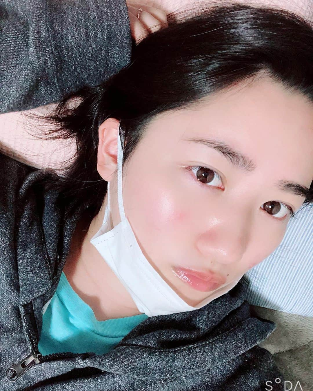 西平風香さんのインスタグラム写真 - (西平風香Instagram)「体調絶不調だぜ。生姜スープ、生姜鍋などなど試しております。 とにかく寝て治そう。マスクしてたらホッペにいくつかニキビできた(´･ω･) もう、どこかツラくてしんどいのかわからない感じ(´･ω･)笑 #風邪 #頭痛 #喉風邪 #鼻風邪 #つまり風邪  #咳コンコン #そして女の子の日 #殺す気か #熱ないだけマシ」11月17日 23時58分 - fuukanishihira