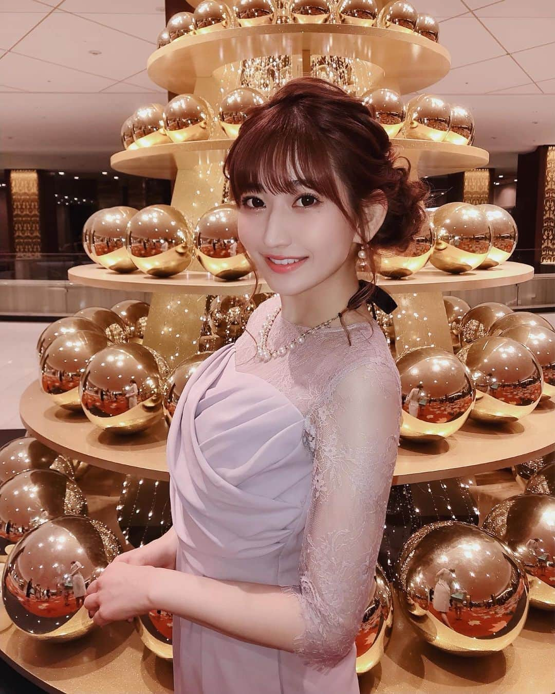 月城まゆさんのインスタグラム写真 - (月城まゆInstagram)「友達の結婚式でした💒 幸せおすそ分けしてもらいました🥺💗 . . #結婚式 #結婚式コーデ #💒 #royalparty #ドレス」11月18日 0時21分 - xo_mayu_xo