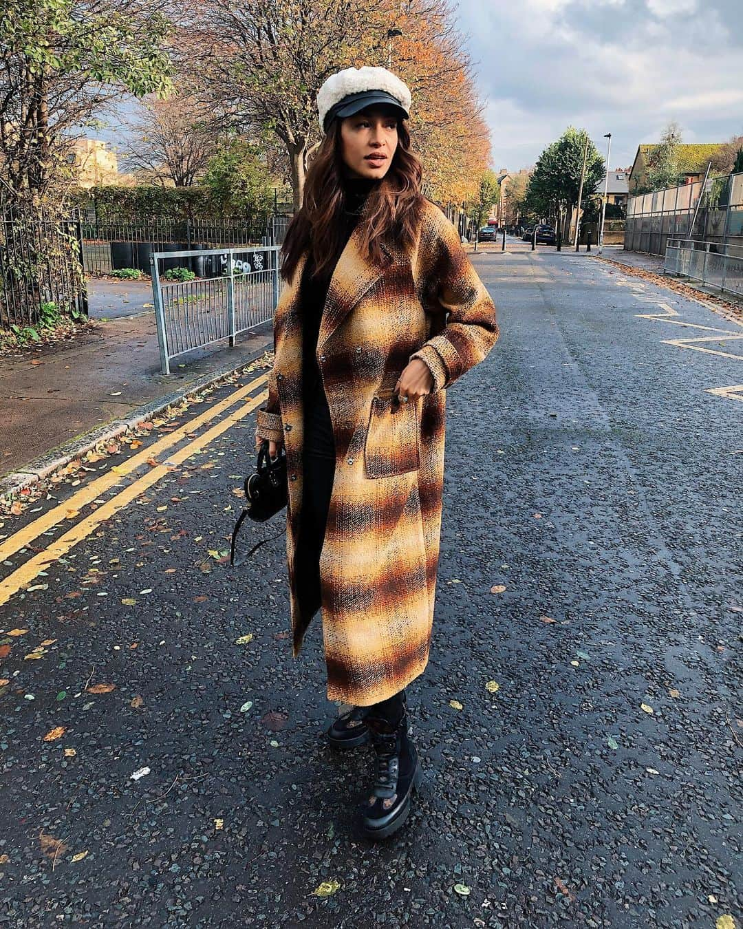 ダニエル・ピーザーさんのインスタグラム写真 - (ダニエル・ピーザーInstagram)「🍂」11月18日 1時14分 - daniellepeazer