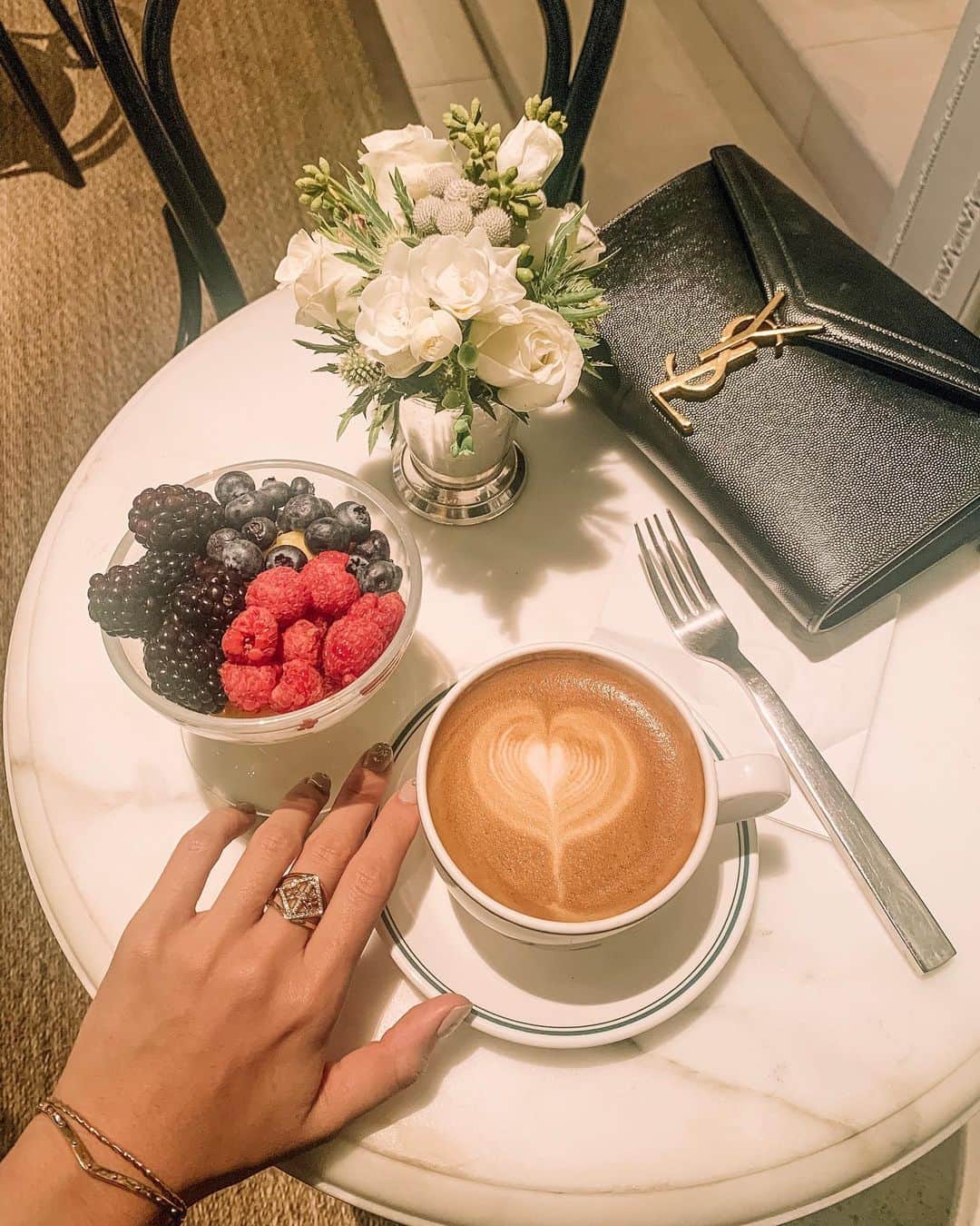 のインスタグラム：「good afternoon nyc :)) #myfavorite #nyc #coffeelifestyle #ralphscoffee #ニューヨーク」