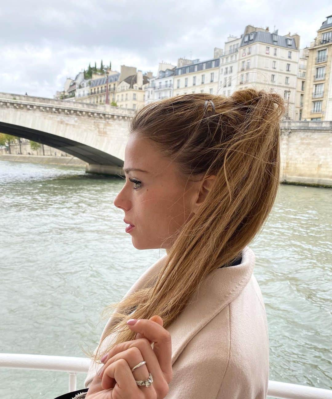 CamilaGiorgiさんのインスタグラム写真 - (CamilaGiorgiInstagram)「#portrait #paris 💎」11月18日 2時31分 - camila_giorgi_official