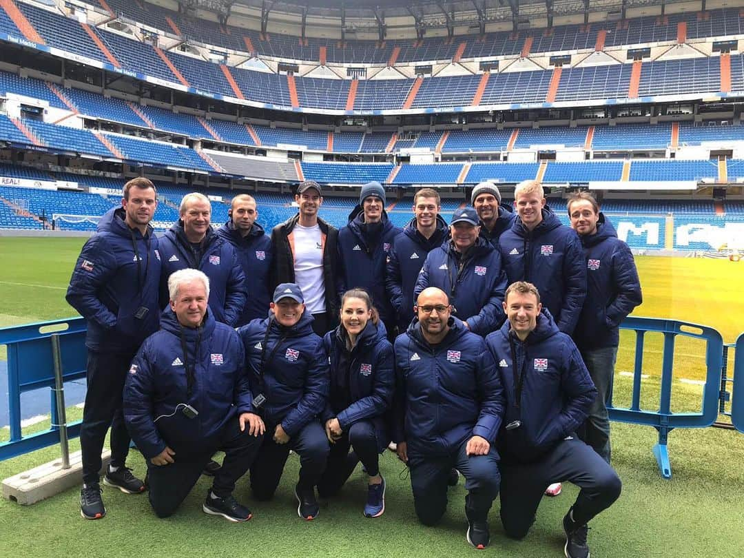 カイル・エドマンドさんのインスタグラム写真 - (カイル・エドマンドInstagram)「Thank you to everyone today at our team trip to Santiago Bernabéu Stadium @realmadrid ⚽️ #realmadrid #madrid #daviscupmadridfinals #lta #teamgb🇬🇧」11月18日 3時09分 - kyle.edmund