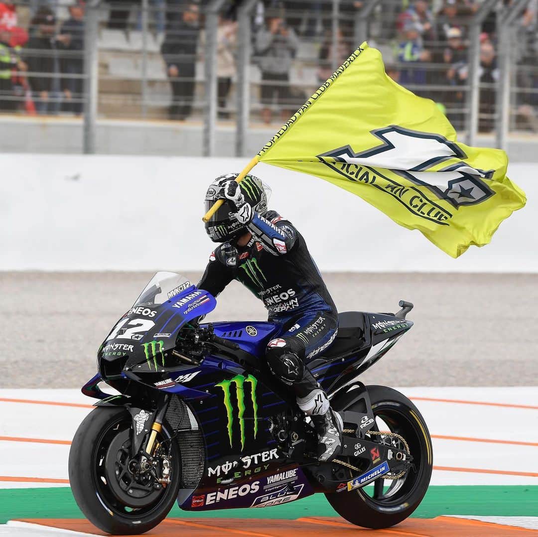 YamahaMotoGPさんのインスタグラム写真 - (YamahaMotoGPInstagram)「@maverick12official 🗣: "Actually, my main objective was to try to be third in the championship. We did it today, we forgot a bit about being on the podium or winning. My objective was to finish the race well. It was a difficult race, I struggled a lot with the rear grip, which happens sometimes for us and today again, so we have to check that. Today I was very concentrated on finishing close to Rins and trying to get the maximum points. I'm very pleased to be the first Yamaha and to be inside the top 3 again. I can't wait to test the new bike. We face this new test season with a lot of motivation, a lot of enthusiasm, and that is the most important." . . #MonsterYamaha | #MotoGP | #ValenciaGP | #MonsterEnergy | #MV12 | #12gang | @monsterenergy」11月18日 3時19分 - yamahamotogp