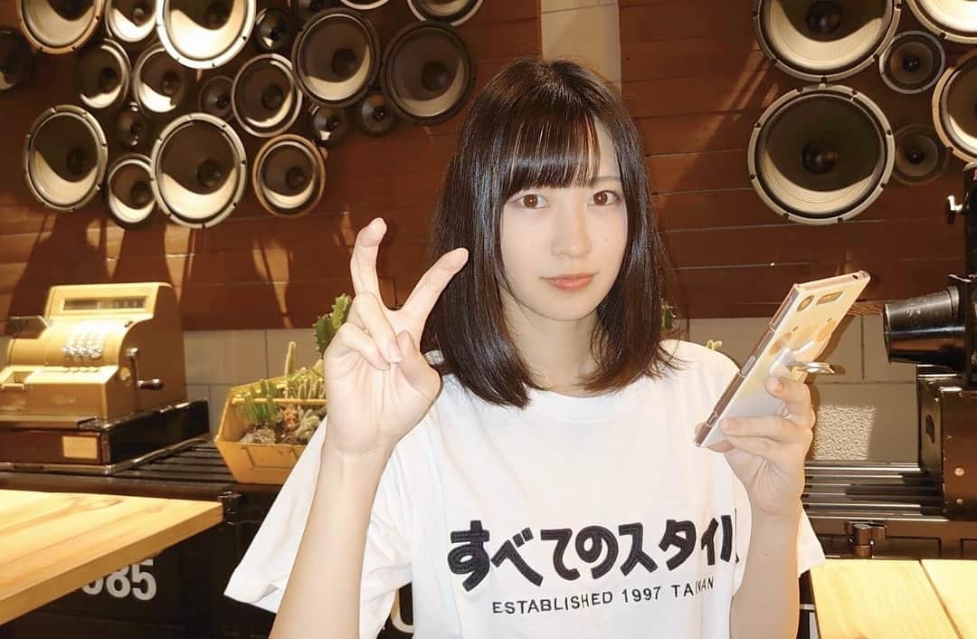 空野青空のインスタグラム：「. 📓 #いいTシャツ図鑑 no.1 . . . ＂＂すべてのスタイル＂＂ . . . #やばいTシャツ #ヲタT #おもしろT #いいTシャツ #台湾 #taipei #西門町 #すべてのスタイル #Tシャツ #海外T #taiwan #青猫台湾旅行 #黒髪 #ギャル #裸眼 #japaneseidol #Japanese #aonyan #aoneko #あおにゃん #空野青空 #幸薄顔ちゃん #初号機ボディ #おやすみなさい」