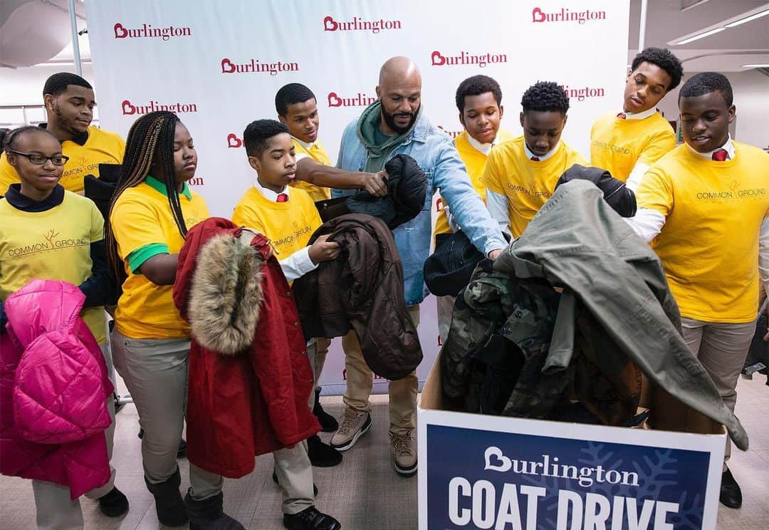 コモンさんのインスタグラム写真 - (コモンInstagram)「Today, myself and students from my @commongroundfnd kicked off the 13th annual Burlington Coat Drive in partnership with @burlingtonstyle . Join us to help your neighbors in need stay warm during this holiday season by donating a gently worn coat at any Burlington store now ‪through January 20, 2020‬, and through their partnership with @DeliveringGood, your donation helps those in need within your community. As a thank you for donating a gently worn coat at Burlington, you’ll receive 10% off your entire purchase valid ‪through January 20, 2020‬. Find a store near you at the link in my stories. #ad」11月14日 10時00分 - common