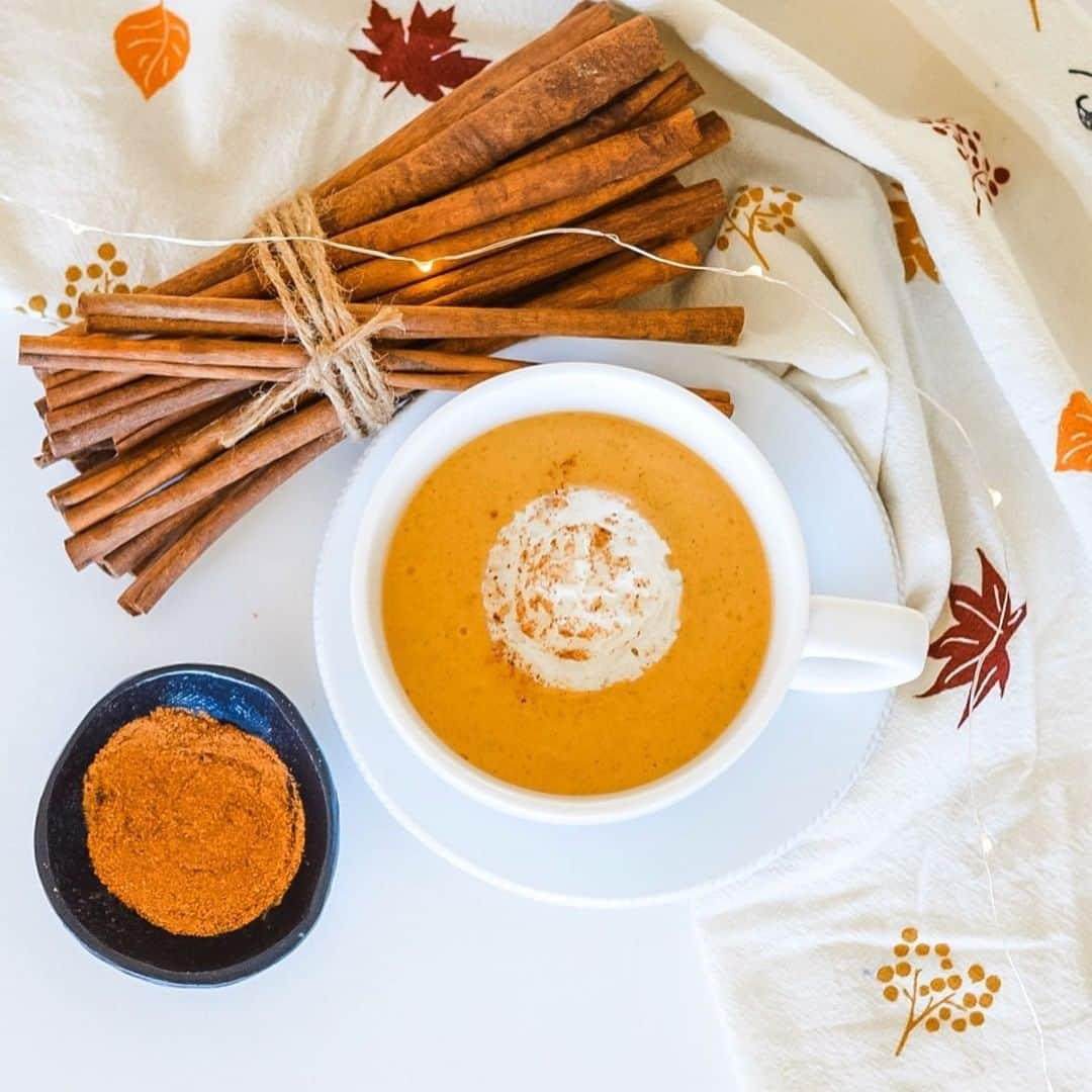 Vitamix Global Headquarters Real foodさんのインスタグラム写真 - (Vitamix Global Headquarters Real foodInstagram)「We 🧡 this a latté! ⁣• 📸: Find this Sweet Potato Pie Latté recipe using @instantloss link in bio. • #respost #instantloss #latte #vitamix #recipe #coffee #myvitamix #fallrecipes」11月14日 2時17分 - vitamix