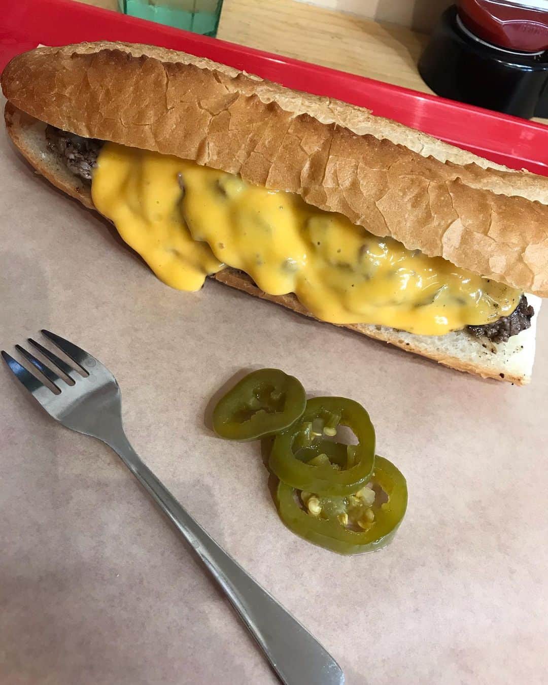 進祐哉のインスタグラム：「チーズステーキ🧀🥩🥳」