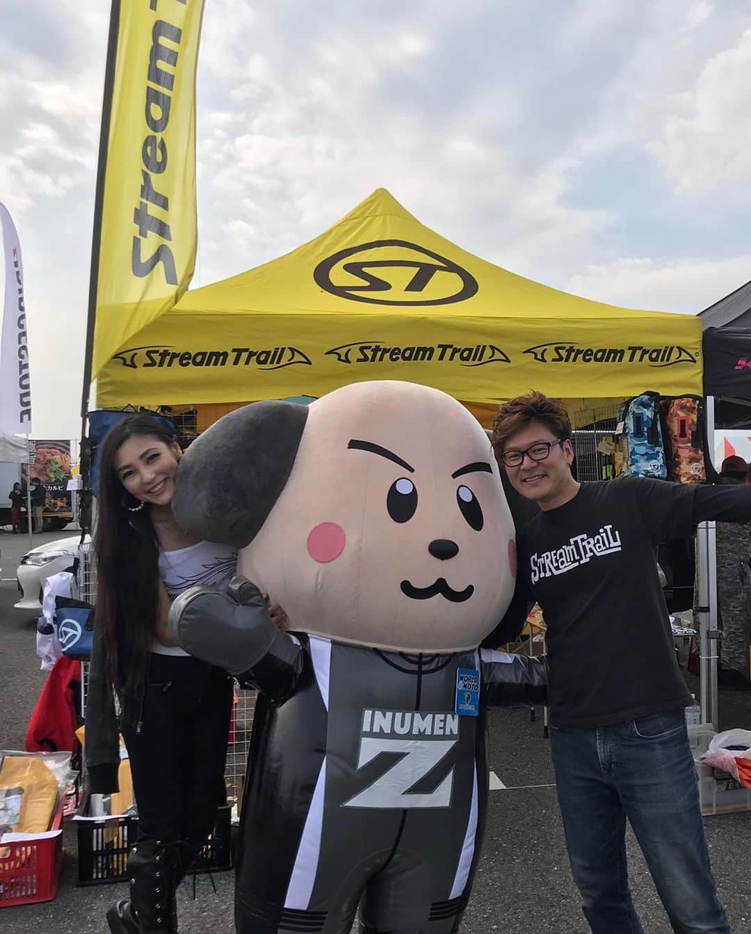 福山理子さんのインスタグラム写真 - (福山理子Instagram)「あたしも、かなりヘビロテなstream trailさんブース雨もバイクでも安心。ジムにも毎回持って行くよ。 #streamtrall  #潰しちゃうほど使ってしまう #ワールドモト #和泉大津フェニックス」11月14日 2時41分 - rikofukuyama