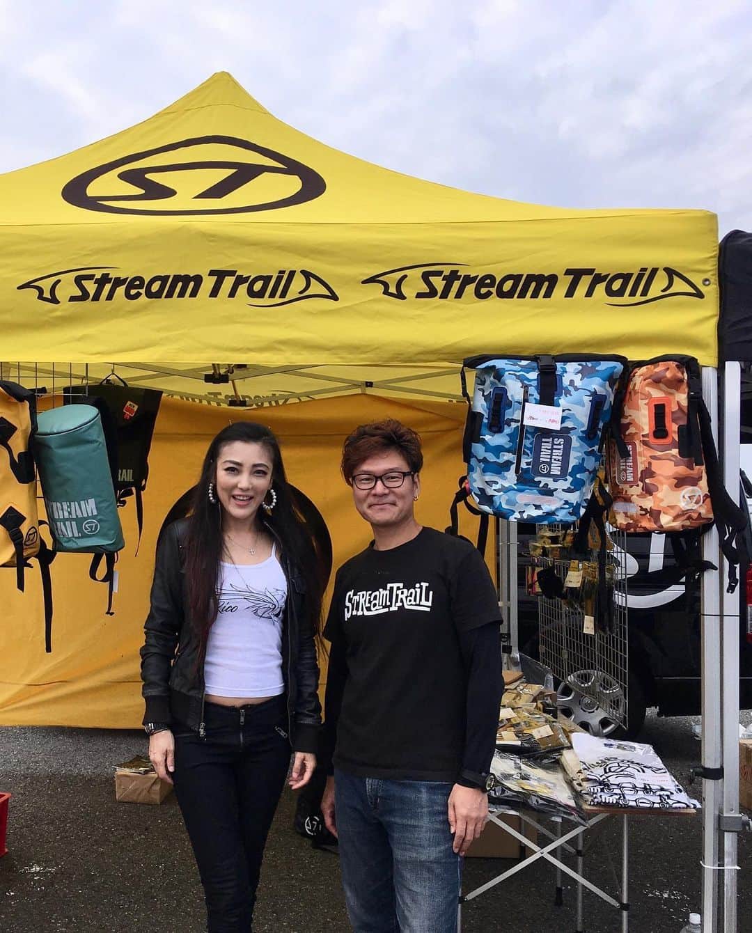 福山理子さんのインスタグラム写真 - (福山理子Instagram)「あたしも、かなりヘビロテなstream trailさんブース雨もバイクでも安心。ジムにも毎回持って行くよ。 #streamtrall  #潰しちゃうほど使ってしまう #ワールドモト #和泉大津フェニックス」11月14日 2時41分 - rikofukuyama