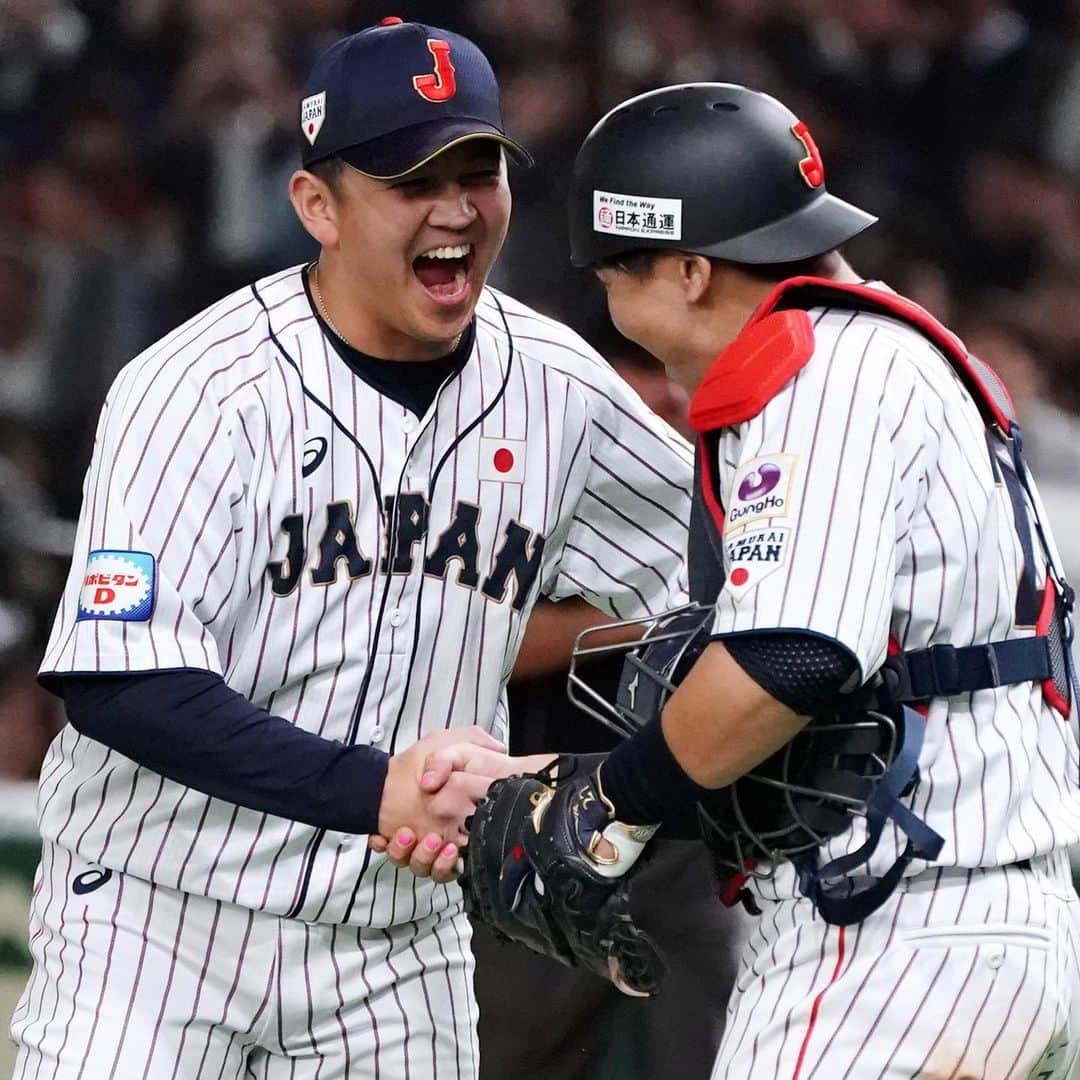 侍ジャパンさんのインスタグラム写真 - (侍ジャパンInstagram)「⠀ 第2回 WBSC プレミア12 スーパーラウンド 第3戦 日本 3 -1 メキシコ  今永昇太が6回1安打1失点‼️ リリーフ陣も好投し決勝進出に王手✌️✨ ⠀ #侍ジャパン #Premier12 #今永昇太 #山崎康晃 #baystars #鈴木誠也 #會澤翼 #carp #近藤健介 #lovefighters #坂本勇人 #giants #甲斐野央 #sbhawks #山本由伸 #Bs2019」11月14日 3時08分 - samuraijapan_official