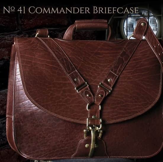 のインスタグラム：「Just released this morning and there’s ONLY 3 LEFT!!! LIMITED EDITION…No. 41 Commander Briefcase in Tobacco Brown Buffalo.  Colonel has made only 9 in this first run of dark and distinguished bags each signed by the Colonel himself and serial numbered!  SHOP NOW before they’re gone! Link in bio.  #TobaccoBrownLeather #LimitedEdition #AmericanBuffalo #GetThemWhileYouCan #Leather #Leathergoods #Handmade #Handcrafted #ColLittleton #ColonelLittleton #MyColStyle #Tennessee #MadeInUSA」
