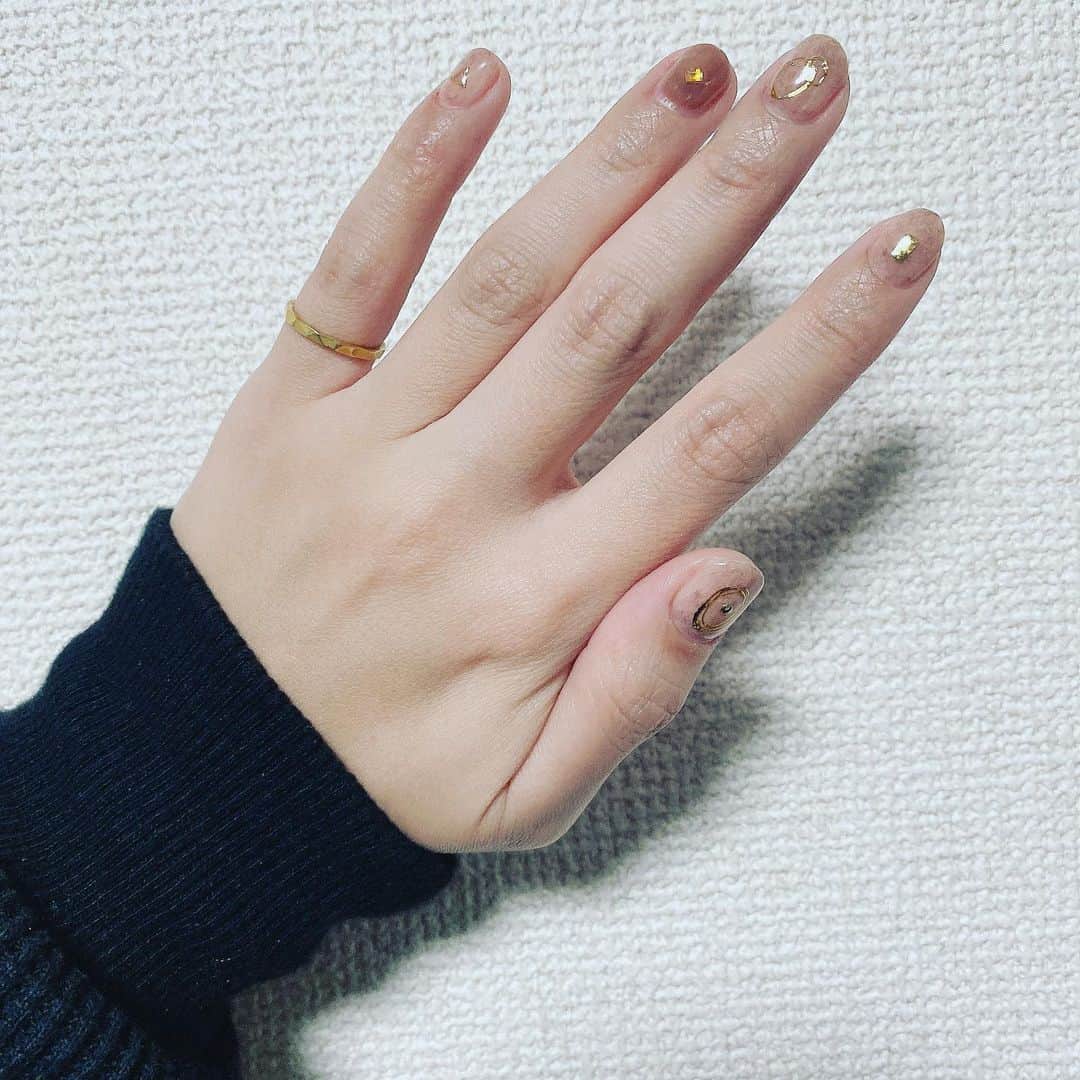 新原ミナミのインスタグラム：「ヌーディネイル〜♩ #nail #セルフネイル」