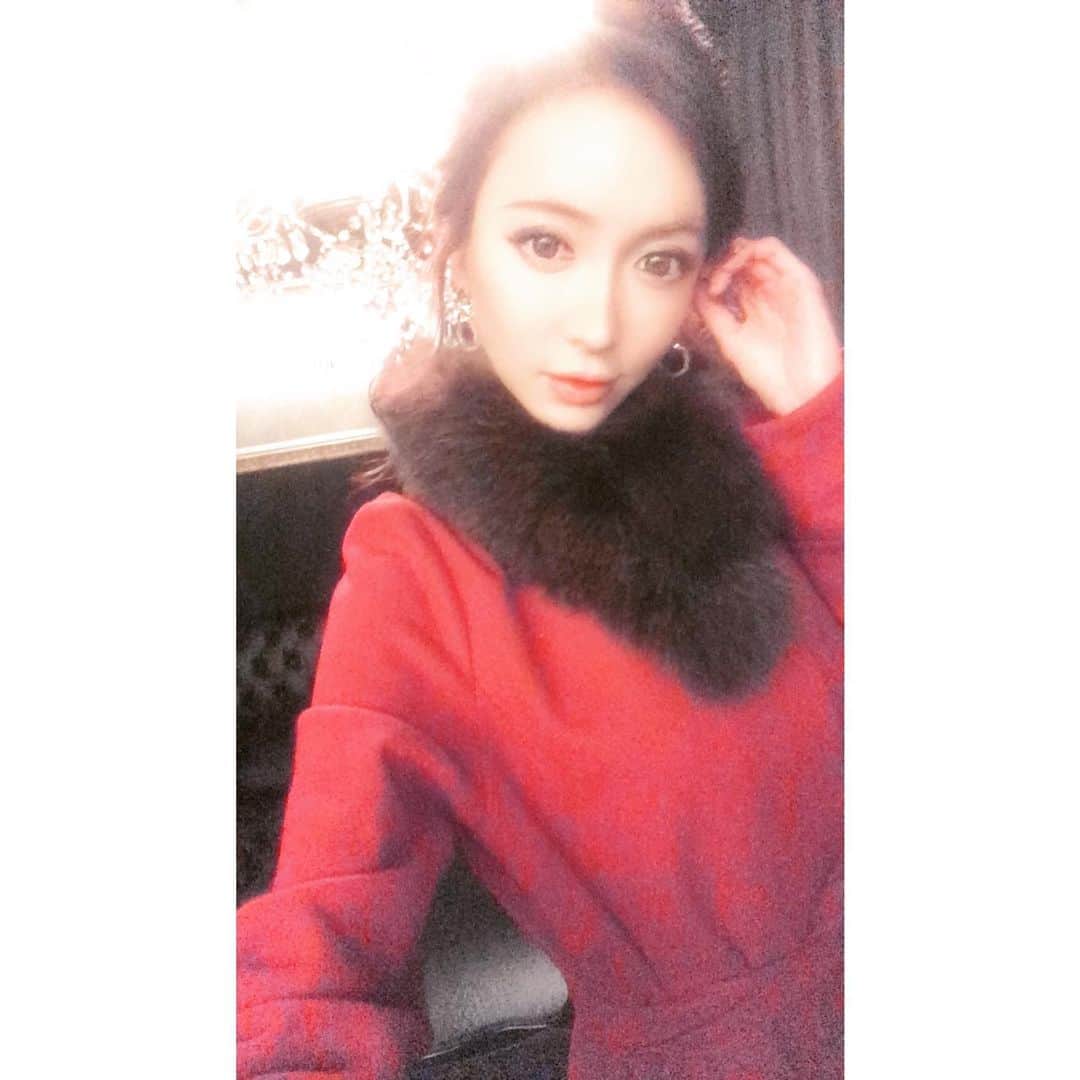 西垣梓のインスタグラム：「#sobre #outfit #beautiful coler#bodyline」