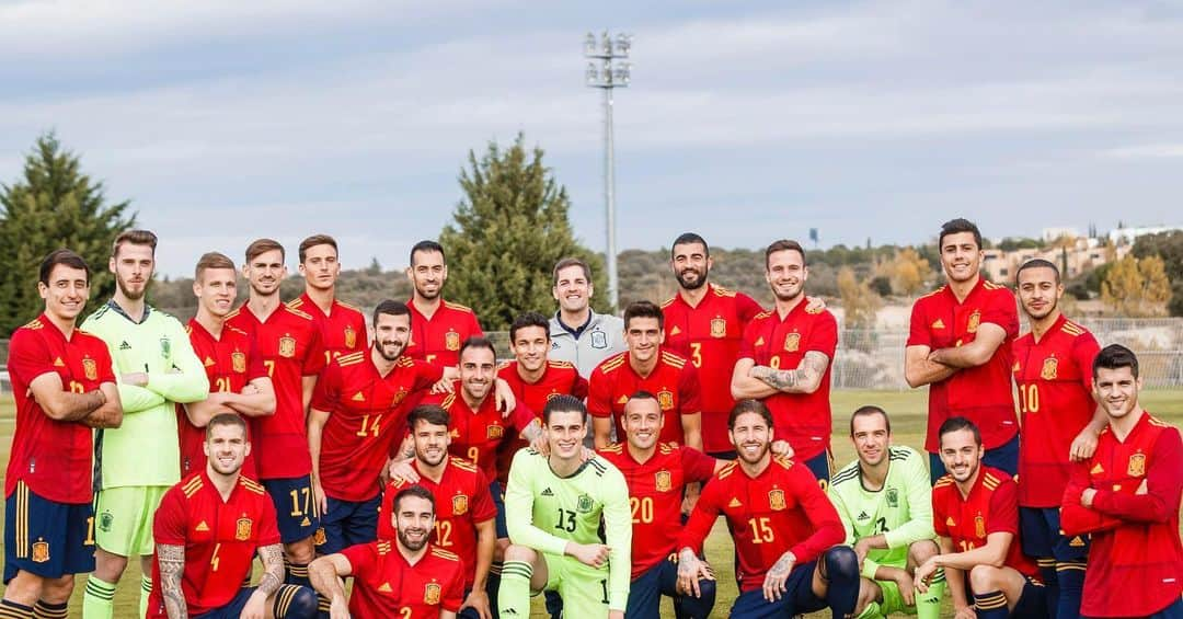 サウル・ニゲスさんのインスタグラム写真 - (サウル・ニゲスInstagram)「@sefutbol 🇪🇸 - #UnidosPorUnRETO」11月14日 8時04分 - saulniguez