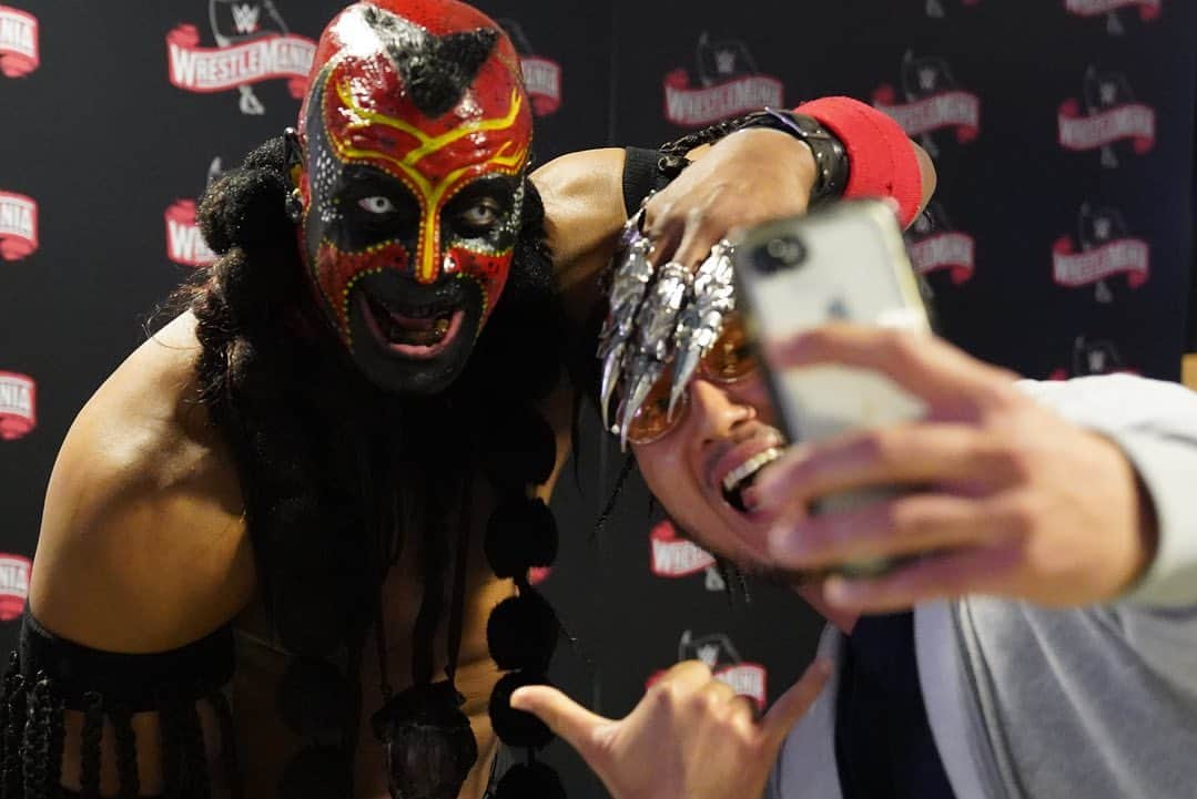 WWEさんのインスタグラム写真 - (WWEInstagram)「The #WrestleMania36 On-Sale Party is underway in Thunder Alley at Amalie Arena in Tampa! Members of the #WWEUniverse came out in full force and were treated to a meet and greet, as well as seeing some #WWENXT Superstars compete! Make sure to get your tickets NOW!」11月14日 9時01分 - wwe