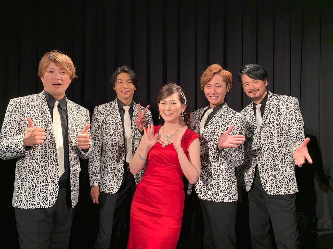 ティーナ・カリーナのインスタグラム：「純烈さん、 紅白2年連続出演、ほんとにおめでとうございます‼️‼️‼️‼️‼️‼️㊗️㊗️㊗️㊗️㊗️」