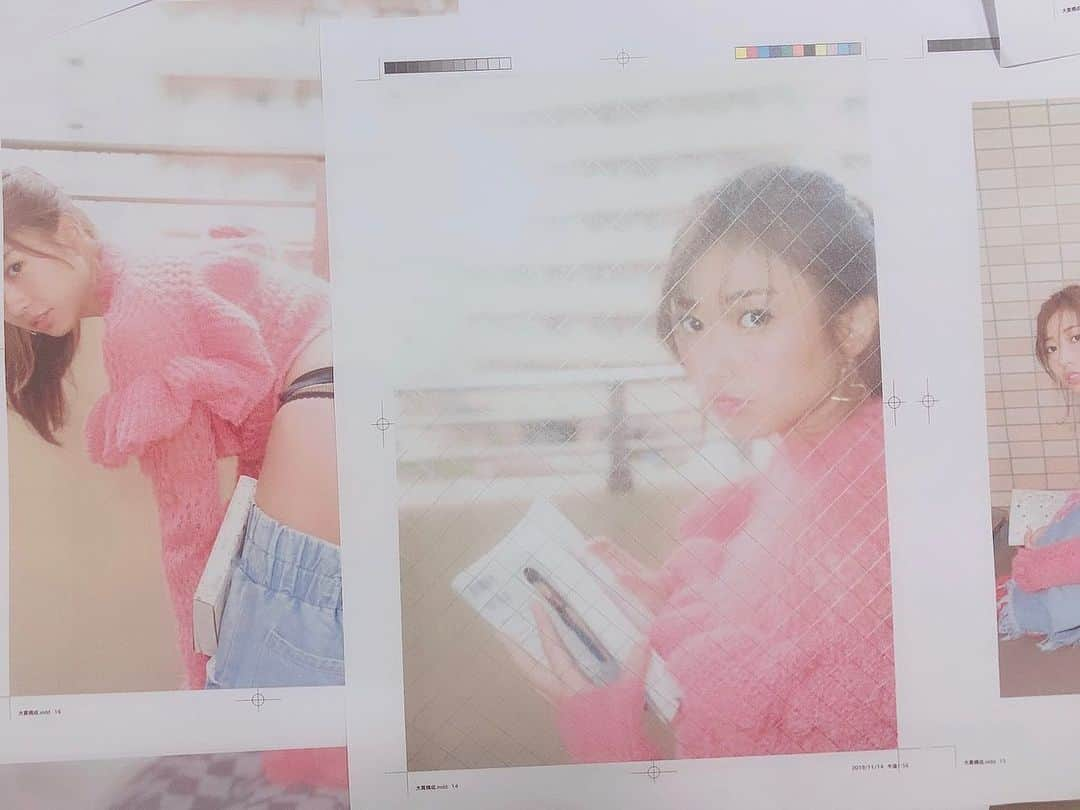 大貫彩香さんのインスタグラム写真 - (大貫彩香Instagram)「特別限定PhotoBookの 打ち合わせに行ってきました 世界観も　 写真のセレクトも 本の紙質までこだわって カメラマンは魚住さんです 最高！！！ 私の好きが詰まってる。  感動しつつも今日も追加でお願いしちゃったり☺️ こだわって作ってもらってます！  是非お楽しみに！！！♡ 応援してくれた全ての人達が 作ってくれたフォトブック。 大切な激アツな一冊です。 思いを胸に今日も臨んできました！ この興奮を必ずこのままに本にして 皆さんの元にお届けします！  しばしお待ちを！✨ . .  #大貫彩香　 #フォトブック  mallet_auction」11月14日 19時02分 - sayaka_oonuki