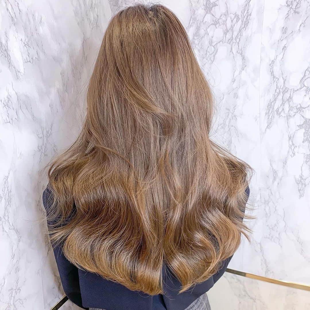 原涼香のインスタグラム：「『 Nude beige ✨ 』 透明感抜群オルチャンカラー♡ #韓国式レイヤーカット とあわせて♡ ㅤㅤㅤㅤㅤㅤㅤㅤㅤㅤㅤㅤㅤ ㅤㅤㅤㅤㅤㅤㅤㅤㅤㅤㅤㅤㅤ」