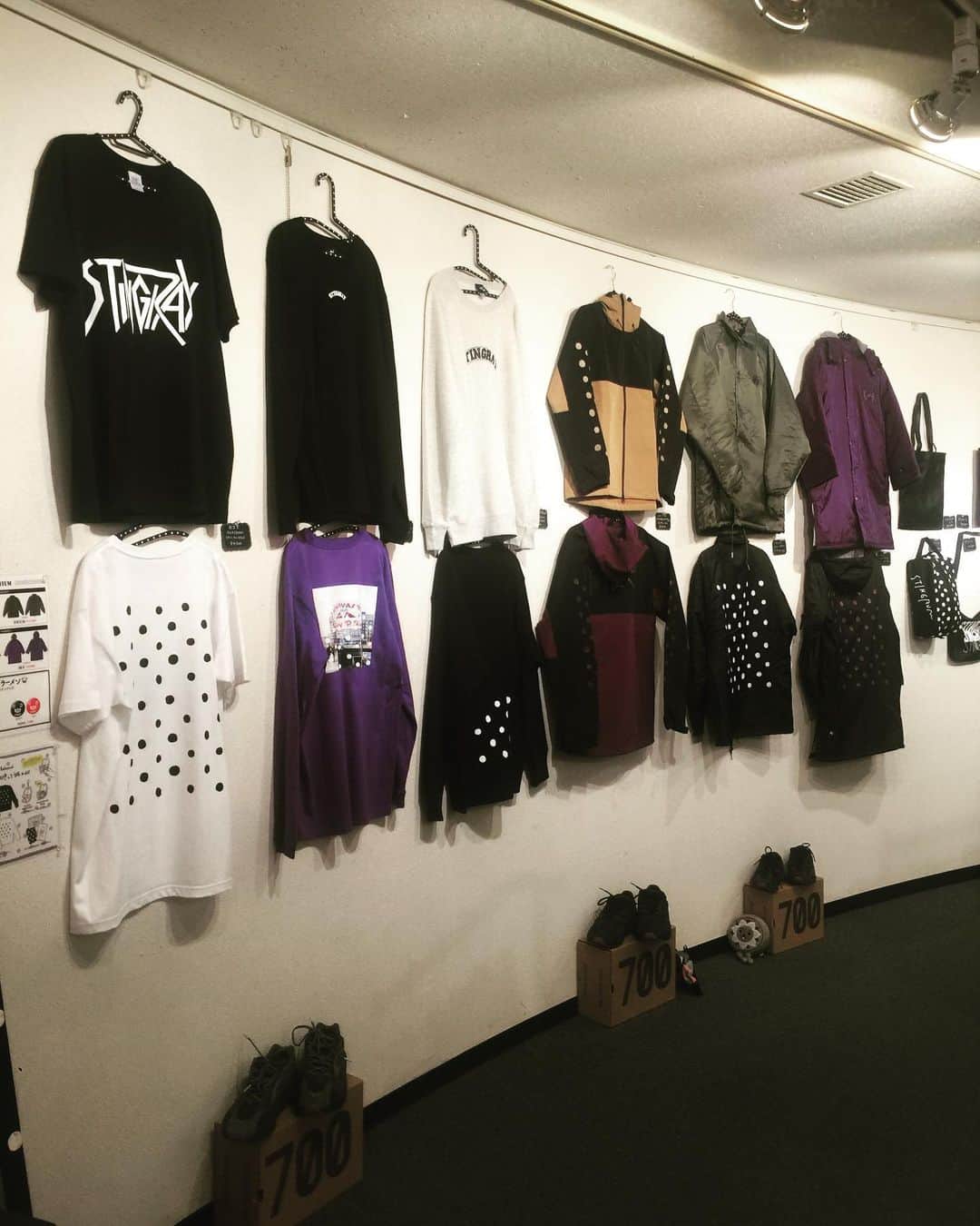 橋本塁さんのインスタグラム写真 - (橋本塁Instagram)「【STINGRAY札幌初日終了！】 初日終了致しました！ありがとうございました！差し入れありがとうございました！明日も札幌ギャラリーアートスペース201(札幌市中央区南2条西1丁目7番地8 山口ビル6F )で11-21時でお待ちしてます！  #STINGRAY #札幌」11月14日 19時19分 - ruihashimoto
