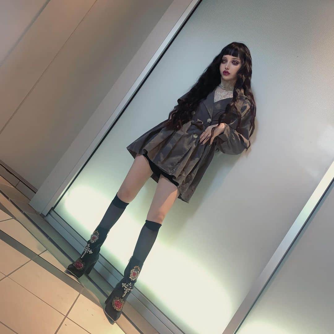 chiiiiiのインスタグラム：「ワンピースの中は レースでお上品に🍸 (@_ruruofficial_ )  YELLO(@yelloshoes_official)のクックは可愛すぎて 未だに下ろしてないの沢山ある🥺」