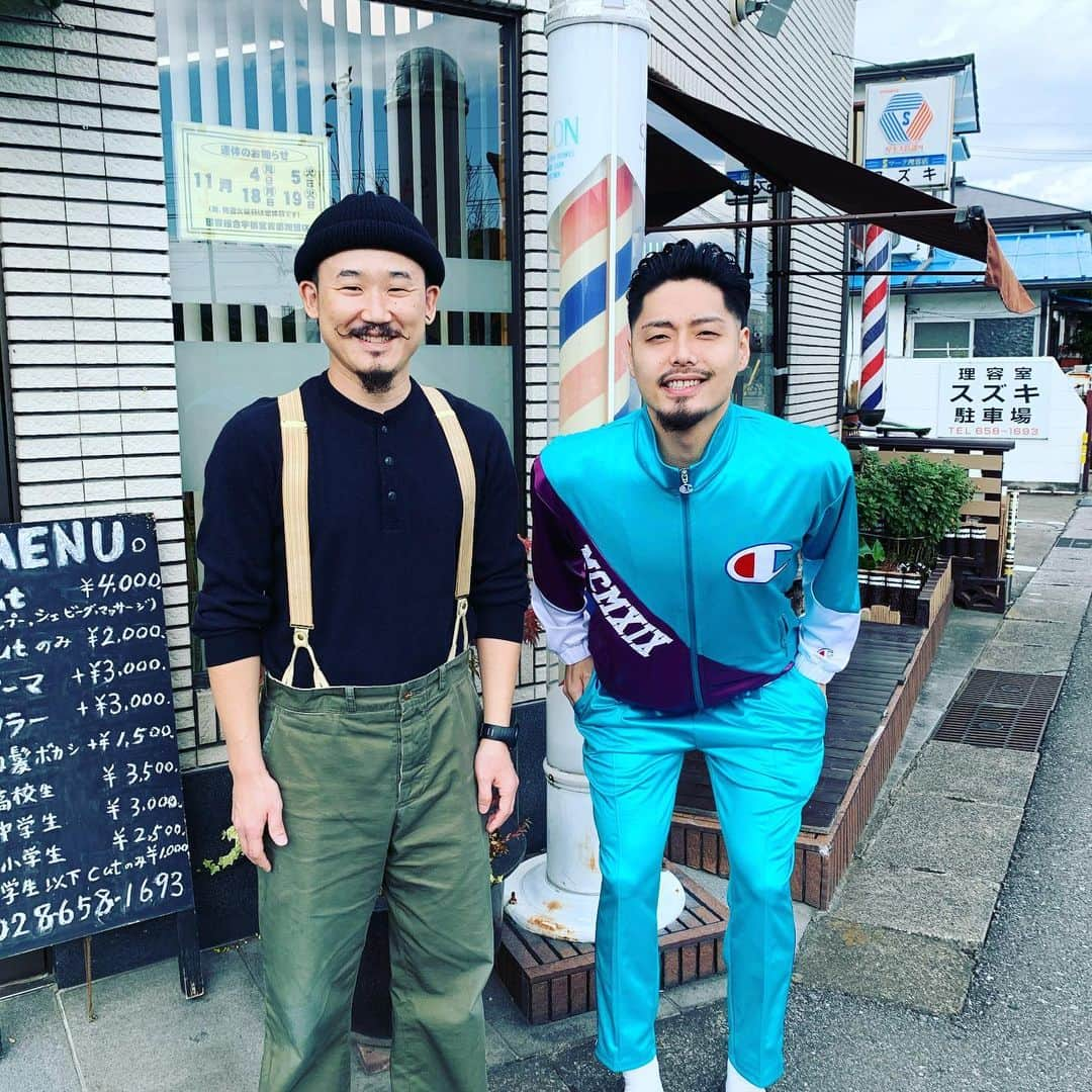 渡邉裕規さんのインスタグラム写真 - (渡邉裕規Instagram)「いつもありがとうございます。  #スズキ理容室 #バーバー #大体創業130年 #championjp  #チャンピオン」11月14日 11時34分 - onabe.13