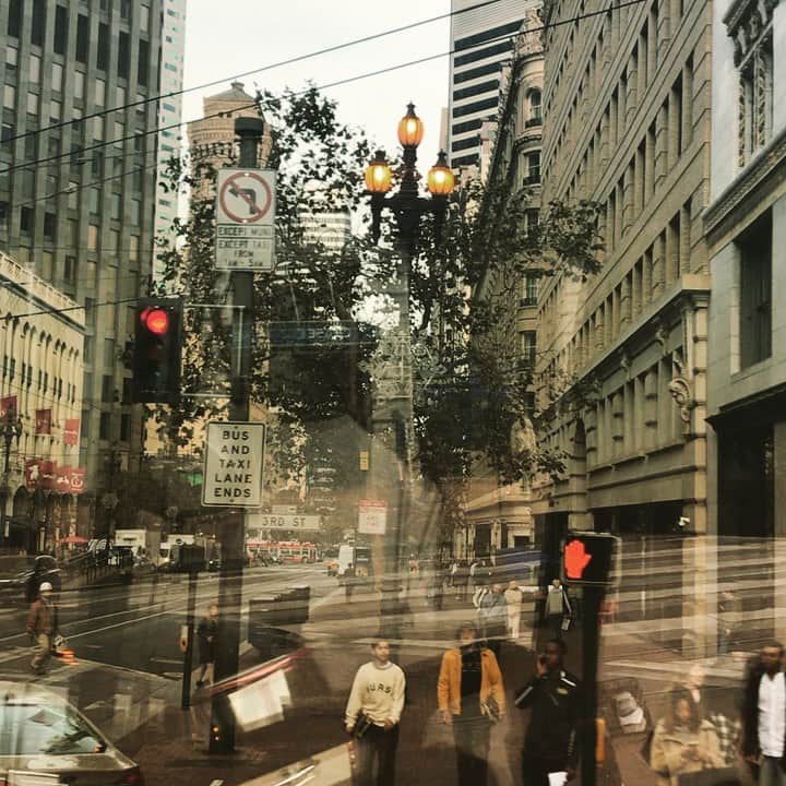 名古屋コミュニケーションアート専門学校_デザインのインスタグラム：「サンフランシスコの中心街にやってきました！ビル！ビル！ビル！ #sanfrancisco」