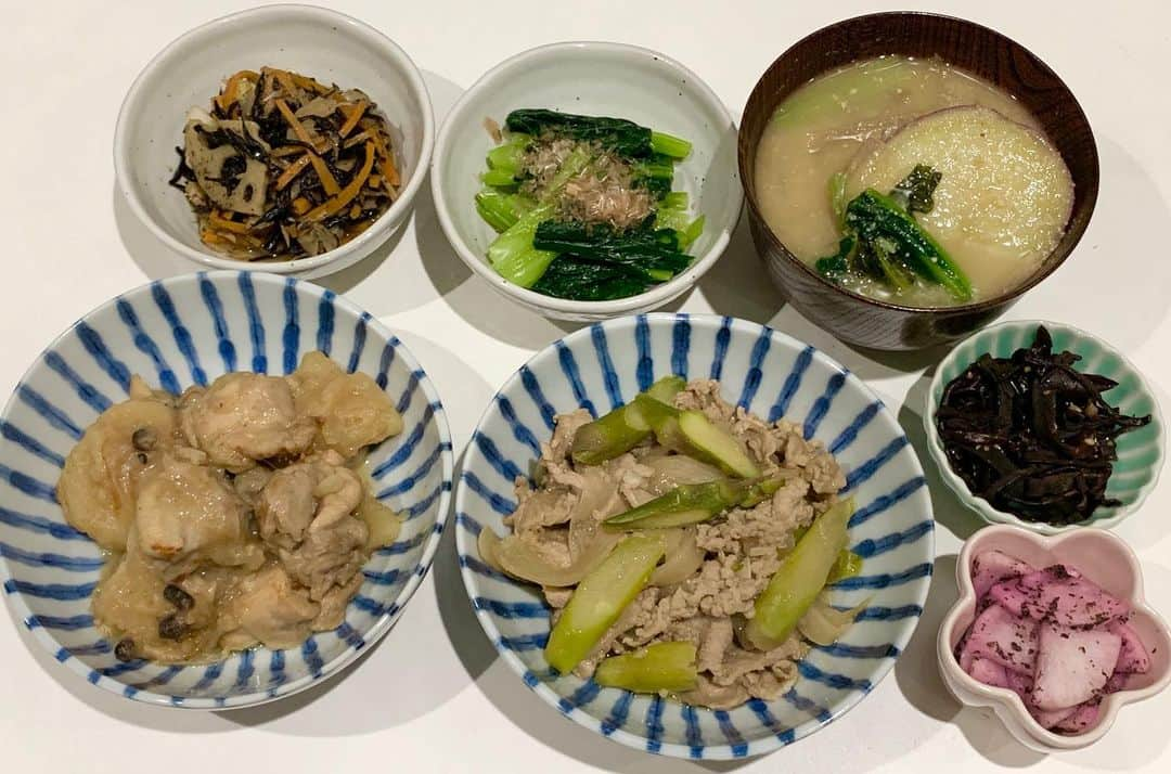 桜井未来さんのインスタグラム写真 - (桜井未来Instagram)「いつかのご飯（笑） ご飯って自分の為には作る気にならないよね😅（笑）・ ・ ・ ・ ・ #ふるさと納税 #手抜きごはん #おうちごはん #お家ご飯 #おうちご飯 #料理 #手作り #手料理 #cooking #cookingram #クッキングラム #homemade #foodstagram #instafood #みきてぃー食堂 #hugmug_cookingbu #foodpics #foodporn #グルメ #グルメ女子 #グルメ好き」11月14日 12時15分 - miki.sakurai0214