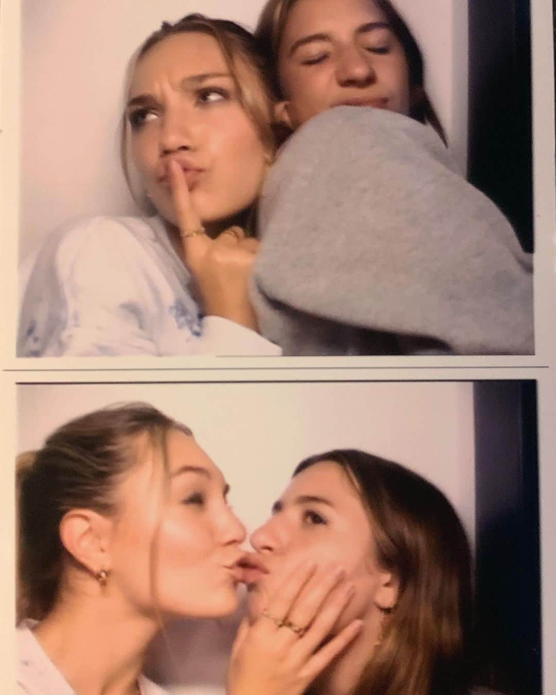 マディー・ジーグラーさんのインスタグラム写真 - (マディー・ジーグラーInstagram)「best friend 🖤」11月14日 13時57分 - maddieziegler