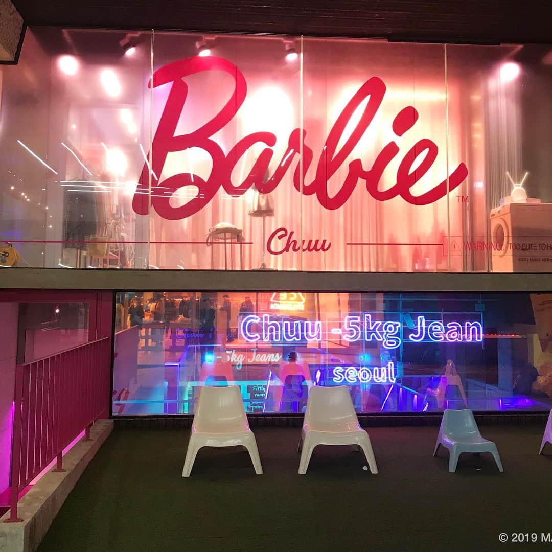 のインスタグラム：「We would like to invite you to Chuu Barbie world!」