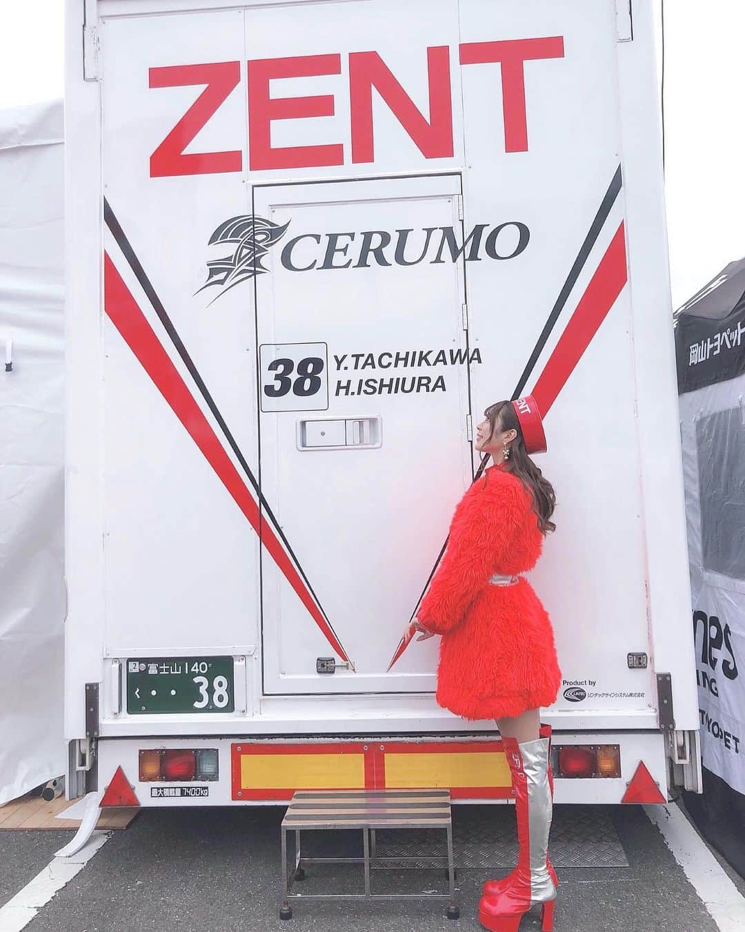 原満莉菜さんのインスタグラム写真 - (原満莉菜Instagram)「ナンバーまで38😳✨！！スゴイ！！ ． ． #ZENT #38号車 #ZENTsweeties2019」11月14日 14時04分 - marina_serizawa