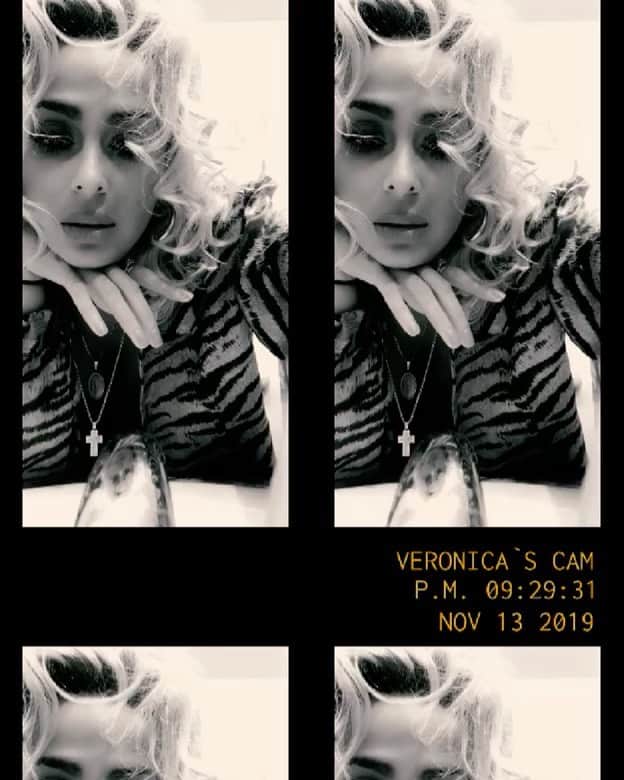 ベロニカ・ベガのインスタグラム：「Wussup LA!!!! Tomorrow NOV 14th I will be performing at the @academy__la powered by #SoundWaves360  To get tickets to go my STORY & SWIPE UP! 😘  If y’all trynna link for Runyon in the am DM or comment. I need partners in crime 👀」