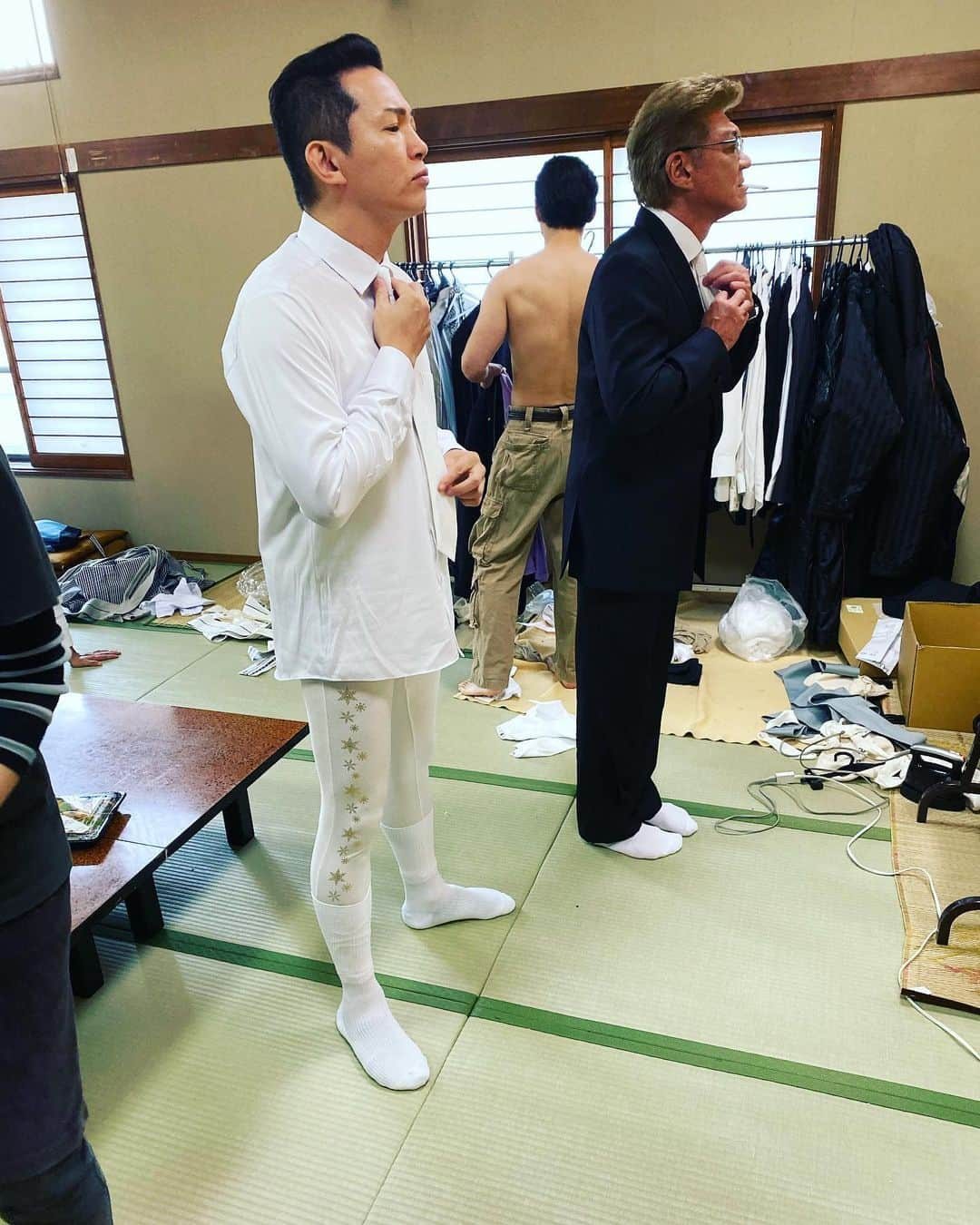 小沢仁志さんのインスタグラム写真 - (小沢仁志Instagram)「現場に、変な奴が紛れ込んでる⁉️笑」11月14日 14時43分 - ozawa_hitoshi