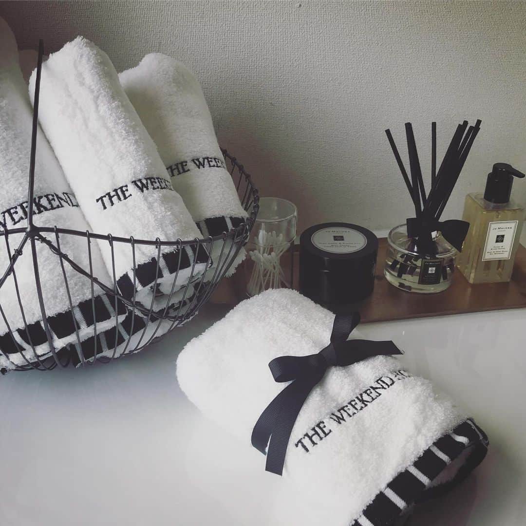 畑野ひろ子のインスタグラム：「新調したタオルが肌触り最高❤️ @the_weekend_hotel」