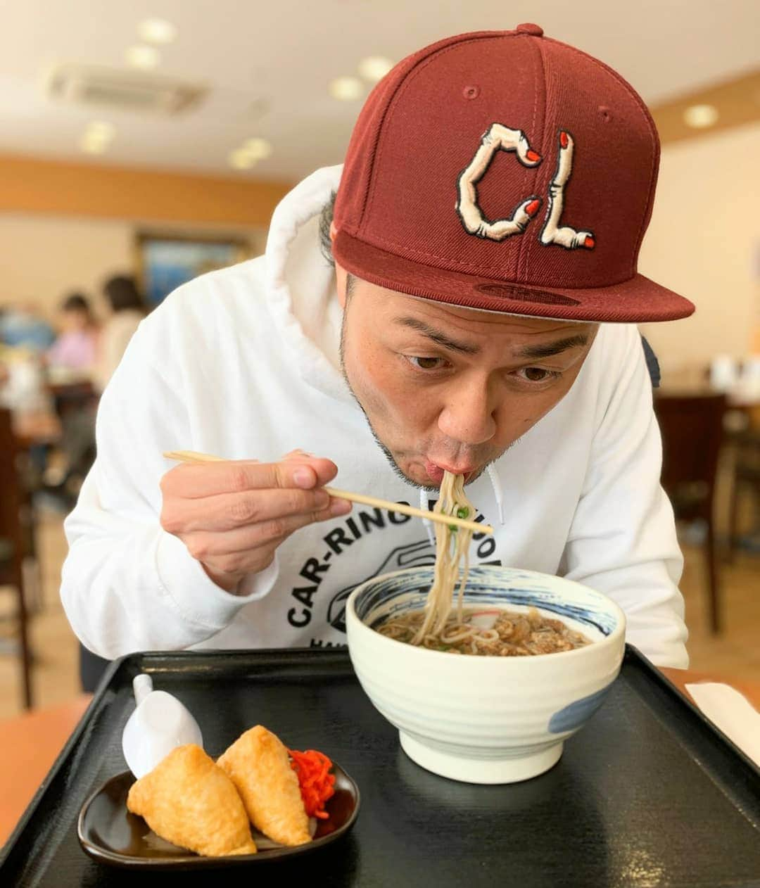 青木淳也さんのインスタグラム写真 - (青木淳也Instagram)「* * * 今日は2019年ラストの通院日でした。 検査結果は変わらず良好！ ありがた～い♪ * 先生に『今年もありがとうございました！また来年もお願いします！良いお年を！』って また今年も言えたことに感謝！ ありがた～い♪ * お気に入りの肉そばを食べて 熱々のホットコーヒーで一息。 * みなさんと奥さんの支え そして日々の健康に感謝！ ありがた～い♪ * * #ブルーリバー #良好 #通院 #復活 #食生活 #減塩 #picture #photo #ご協力 #支え #前進 #カーリング福岡 #感謝」11月14日 15時43分 - blueriveraoki