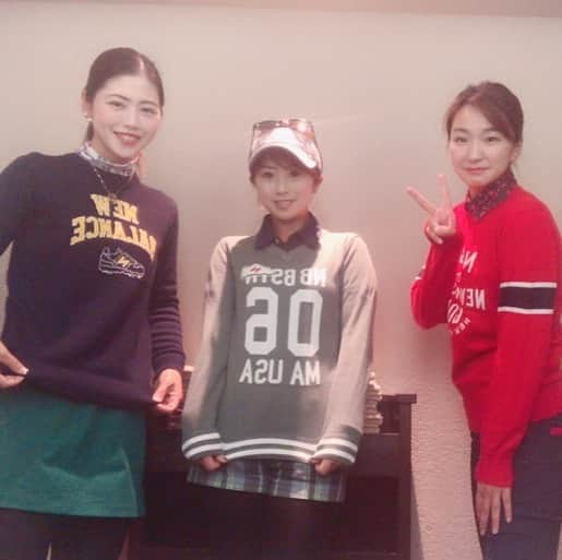 青木茉里奈さんのインスタグラム写真 - (青木茉里奈Instagram)「⛳️ 偶然3人共セーターがnew balance🙌🏻💙💚❤️」11月14日 15時46分 - marinaaoki28