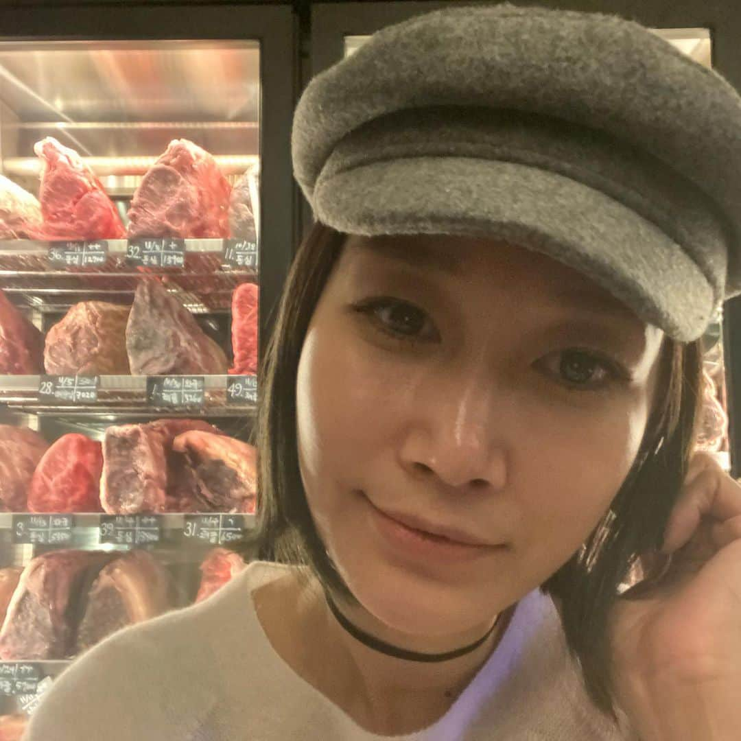 ピョン･ジョンスさんのインスタグラム写真 - (ピョン･ジョンスInstagram)「MARIxHOYA  우린 참 잘어울려!  별걸 다 공유해 ㅋㅋㅋ 인애x유명해언니!  캐시미어세계로 인도하심! #maredimari #cashmere」11月14日 17時04分 - hoyatoya