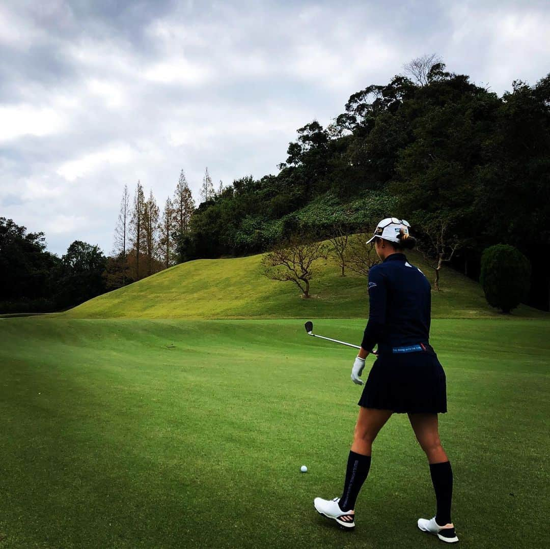 森田遥さんのインスタグラム写真 - (森田遥Instagram)「⛳️✔️🦋 #秋冬も #機能性バツグン #シンプルでかわいい #シンプルでカッコいい #3stripesstyle  #アディダスゴルフ #teamadidas @adidastokyo #createdwithadidas」11月14日 17時36分 - moritaharuka5588