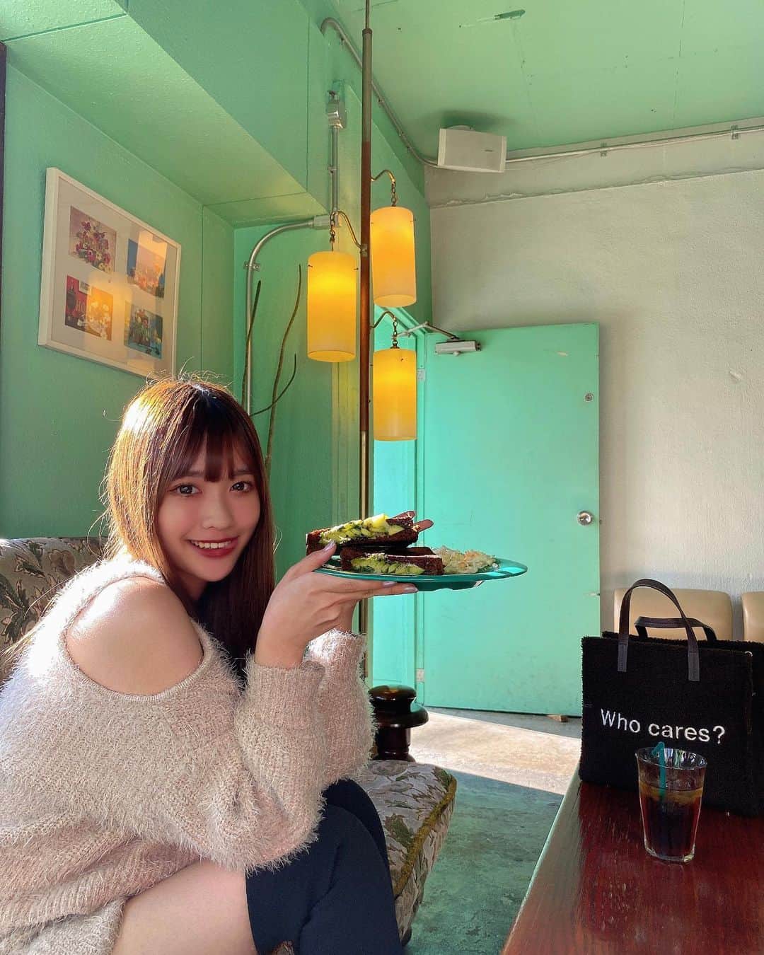 山本瑚々南さんのインスタグラム写真 - (山本瑚々南Instagram)「🥑🍞 ここのカフェ可愛いし、美味🤤💓」11月14日 17時49分 - yamamoto_kokona